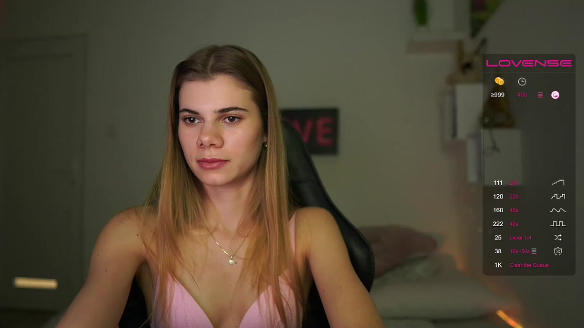 Gallery image thumbnail from RileyReid_18's myfreecams stream on, 02/20/2023, 17:48 image 6 of 20