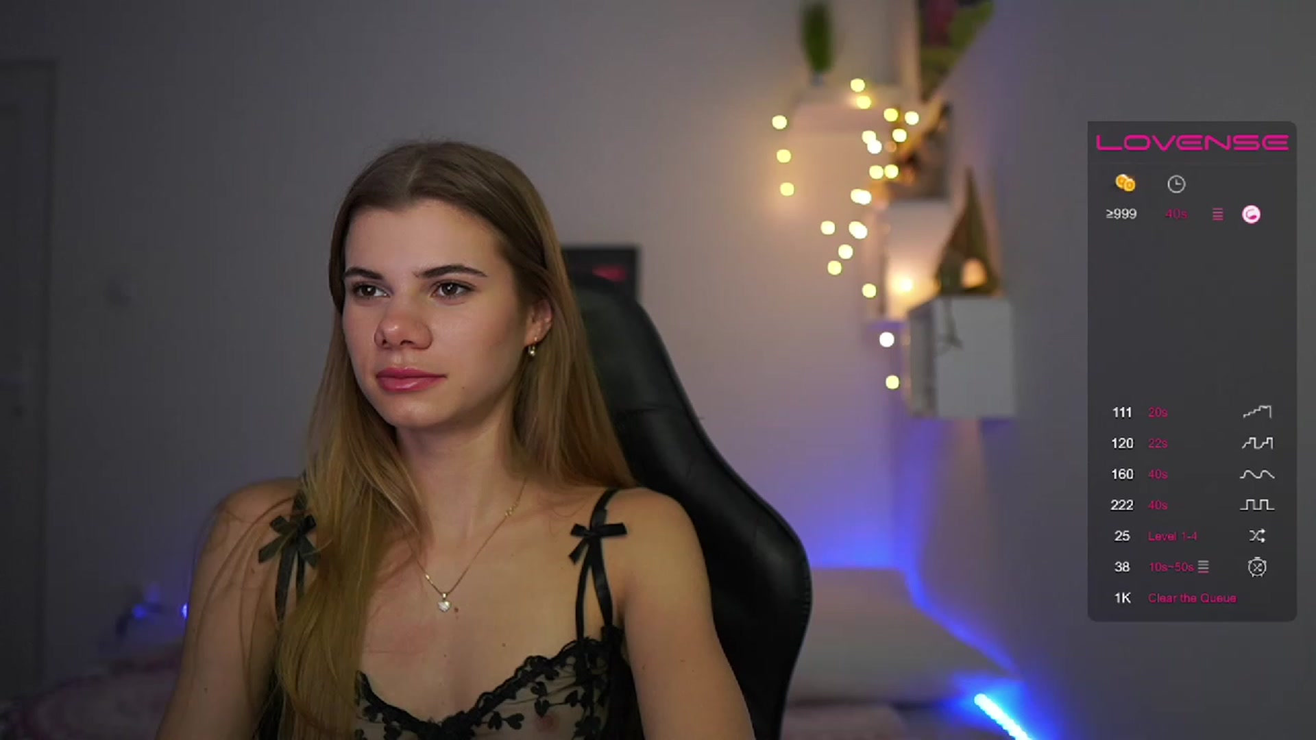 Gallery image thumbnail from RileyReid_18's myfreecams stream on, 02/22/2023, 15:53 image 2 of 20