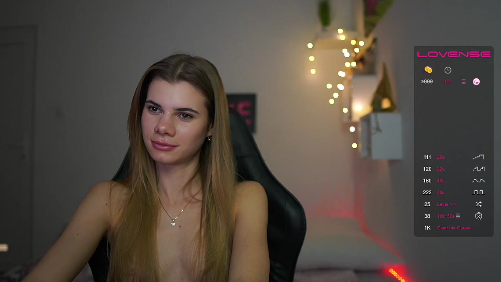 Gallery image thumbnail from RileyReid_18's myfreecams stream on, 02/22/2023, 16:36 image 16 of 20