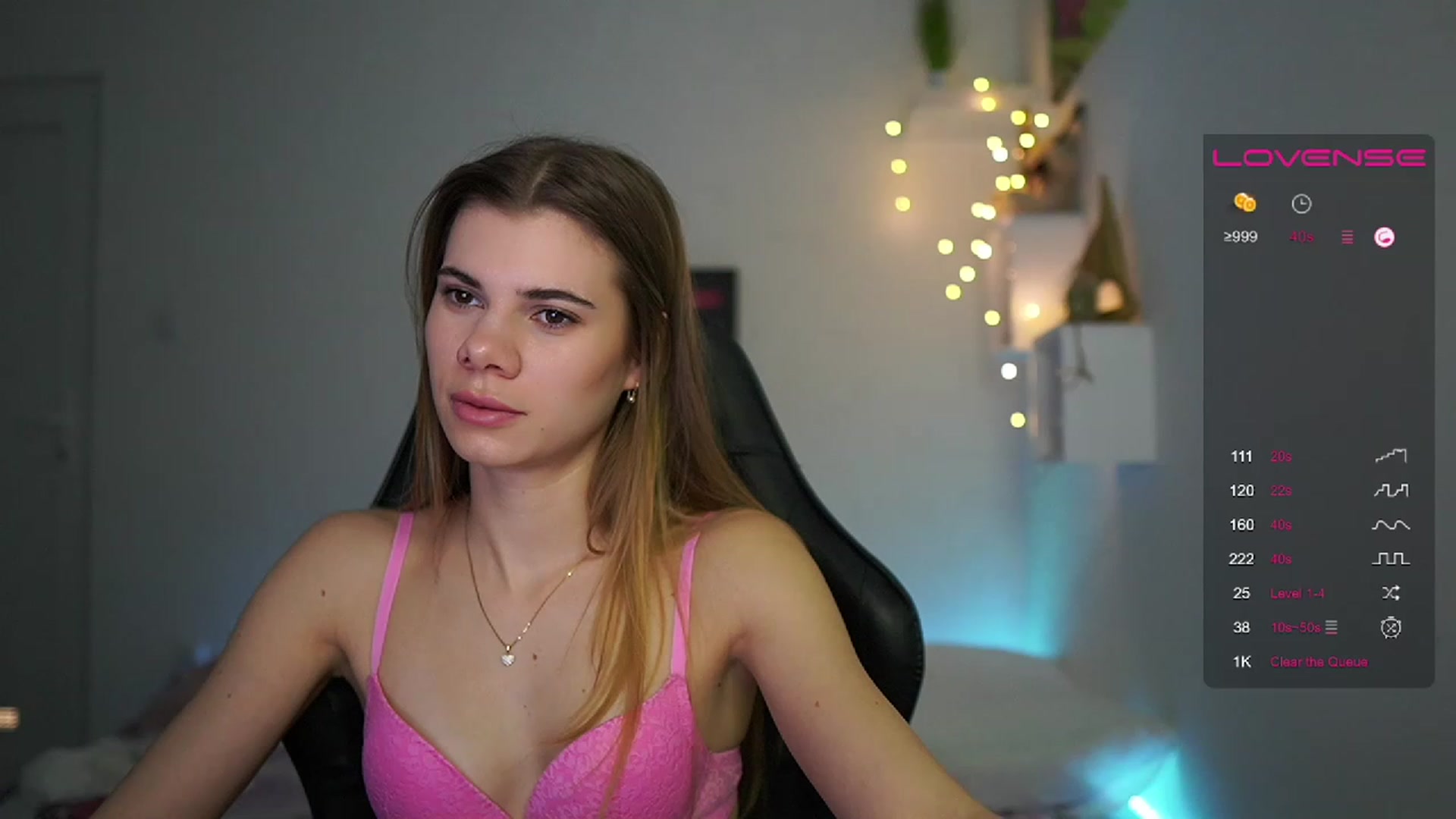 Gallery image thumbnail from RileyReid_18's myfreecams stream on, 02/23/2023, 10:00 image 12 of 20