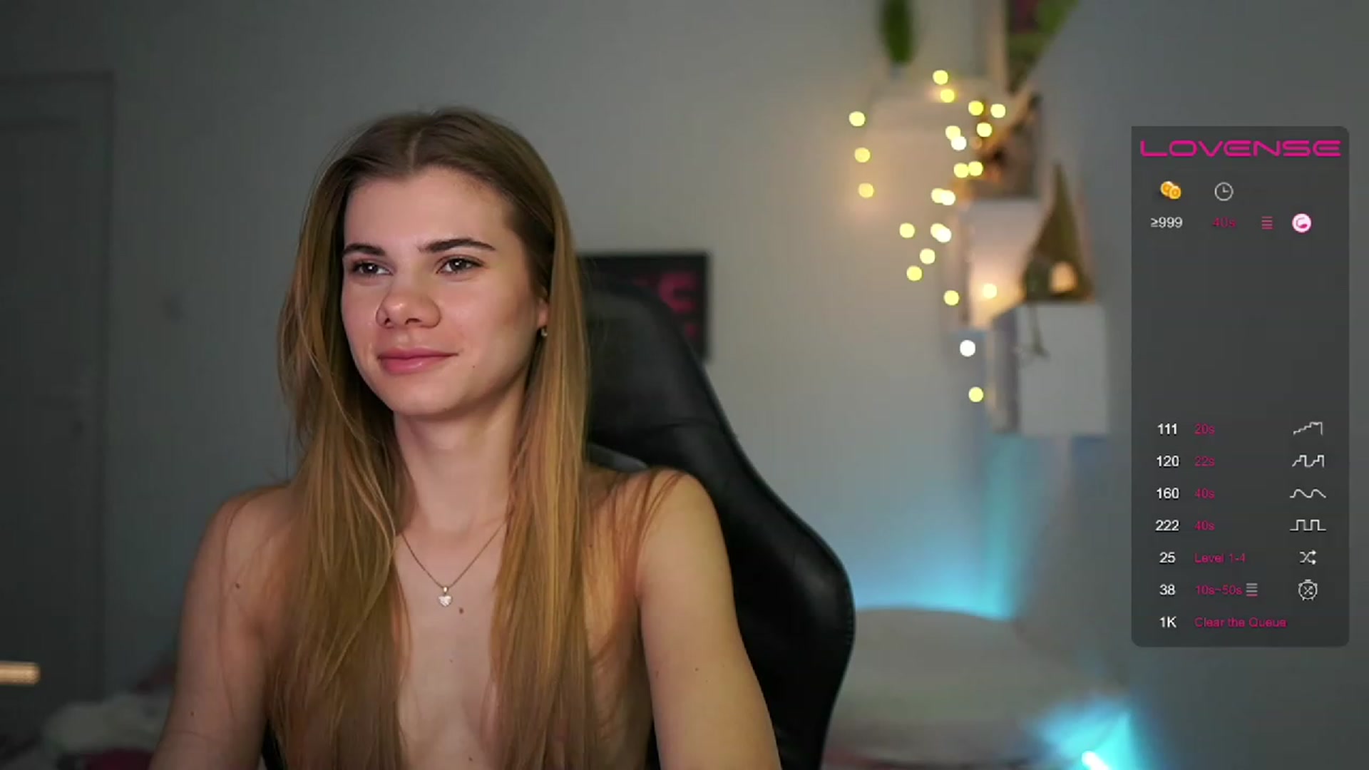 Gallery image thumbnail from RileyReid_18's myfreecams stream on, 02/23/2023, 10:47 image 19 of 20