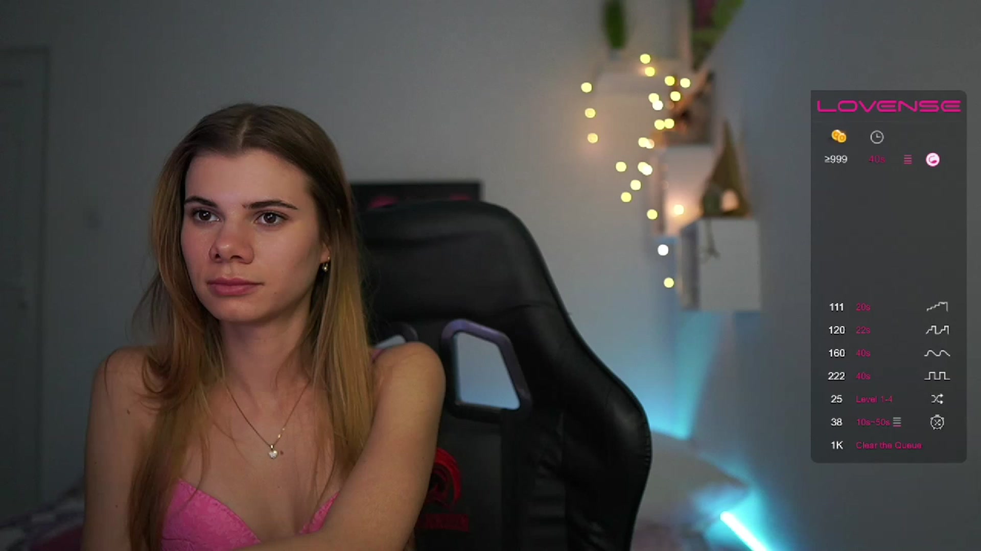 Gallery image thumbnail from RileyReid_18's myfreecams stream on, 02/23/2023, 14:01 image 14 of 20