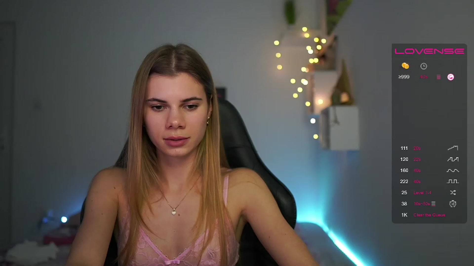 Gallery image thumbnail from RileyReid_18's myfreecams stream on, 02/24/2023, 18:06 image 10 of 20