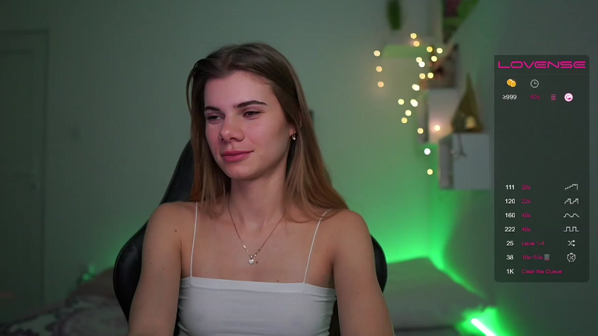 Gallery image thumbnail from RileyReid_18's myfreecams stream on, 02/26/2023, 11:03 image 4 of 20