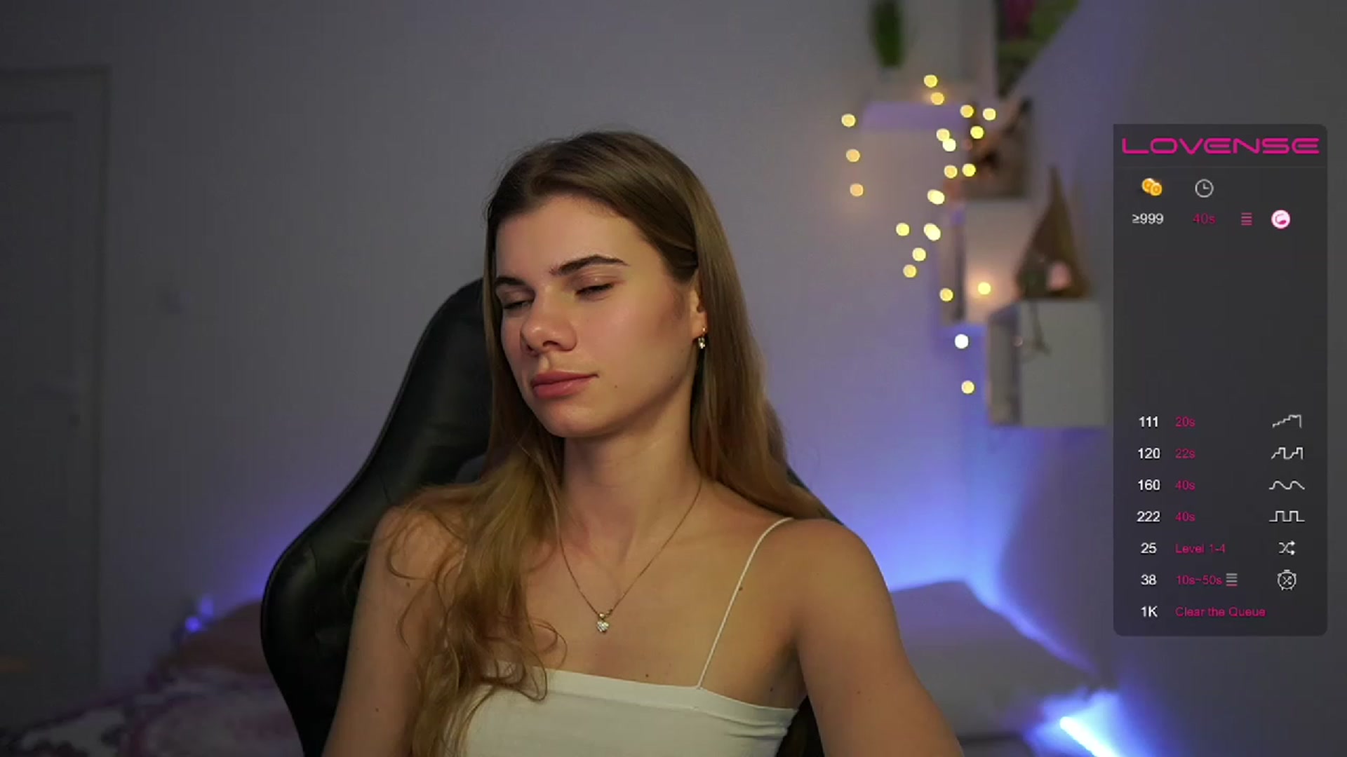 Gallery image thumbnail from RileyReid_18's myfreecams stream on, 02/26/2023, 11:34 image 6 of 20