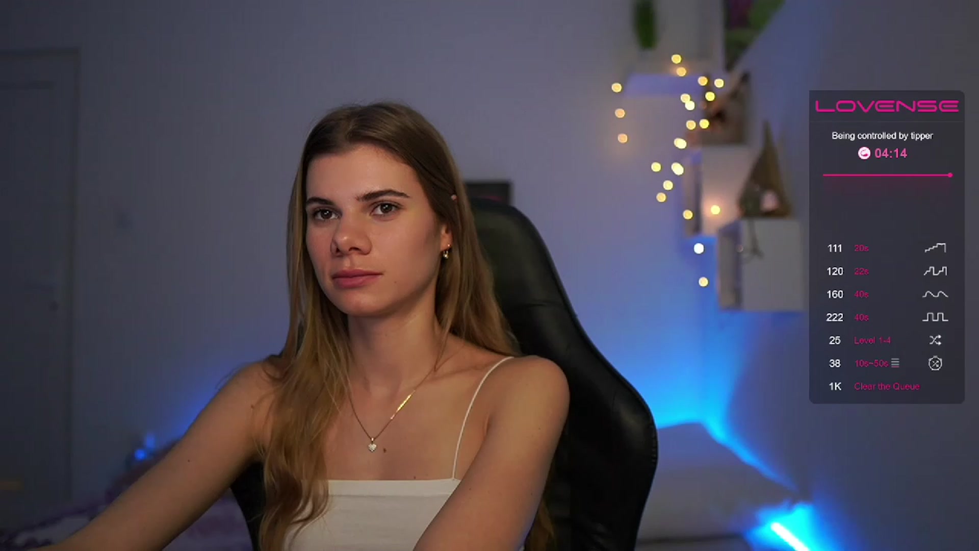 Gallery image thumbnail from RileyReid_18's myfreecams stream on, 02/26/2023, 11:34 image 18 of 20