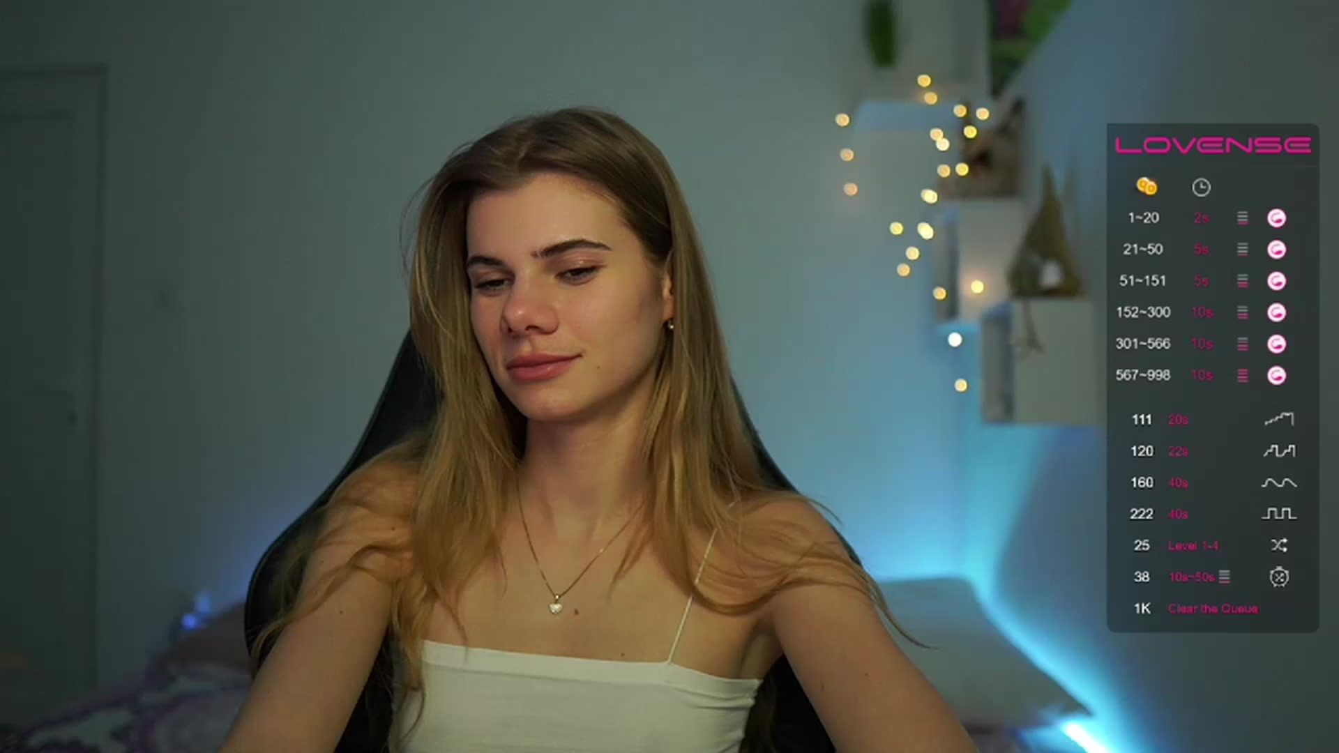 Gallery image thumbnail from RileyReid_18's myfreecams stream on, 02/26/2023, 15:13 image 19 of 20
