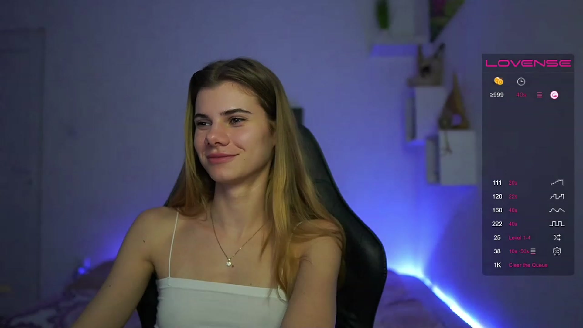 Gallery image thumbnail from RileyReid_18's myfreecams stream on, 02/26/2023, 16:23 image 5 of 20