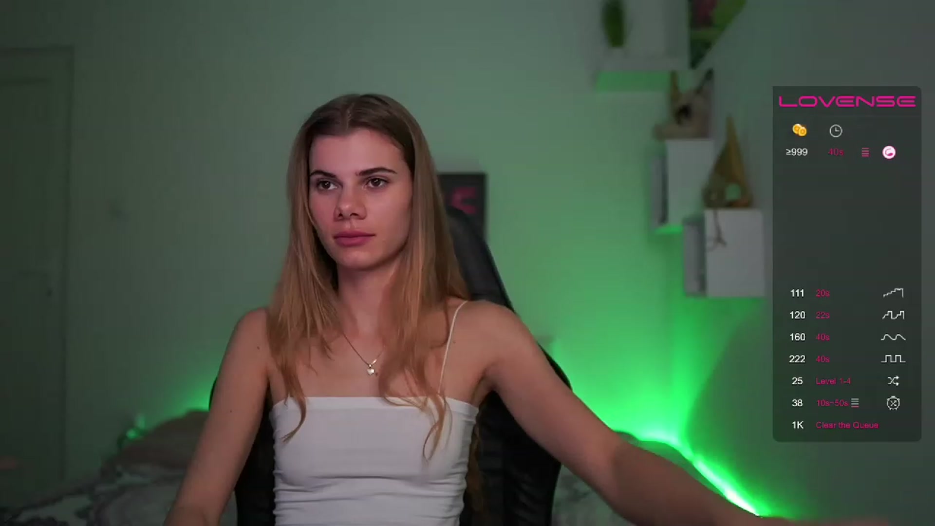 Gallery image thumbnail from RileyReid_18's myfreecams stream on, 02/26/2023, 17:12 image 11 of 20