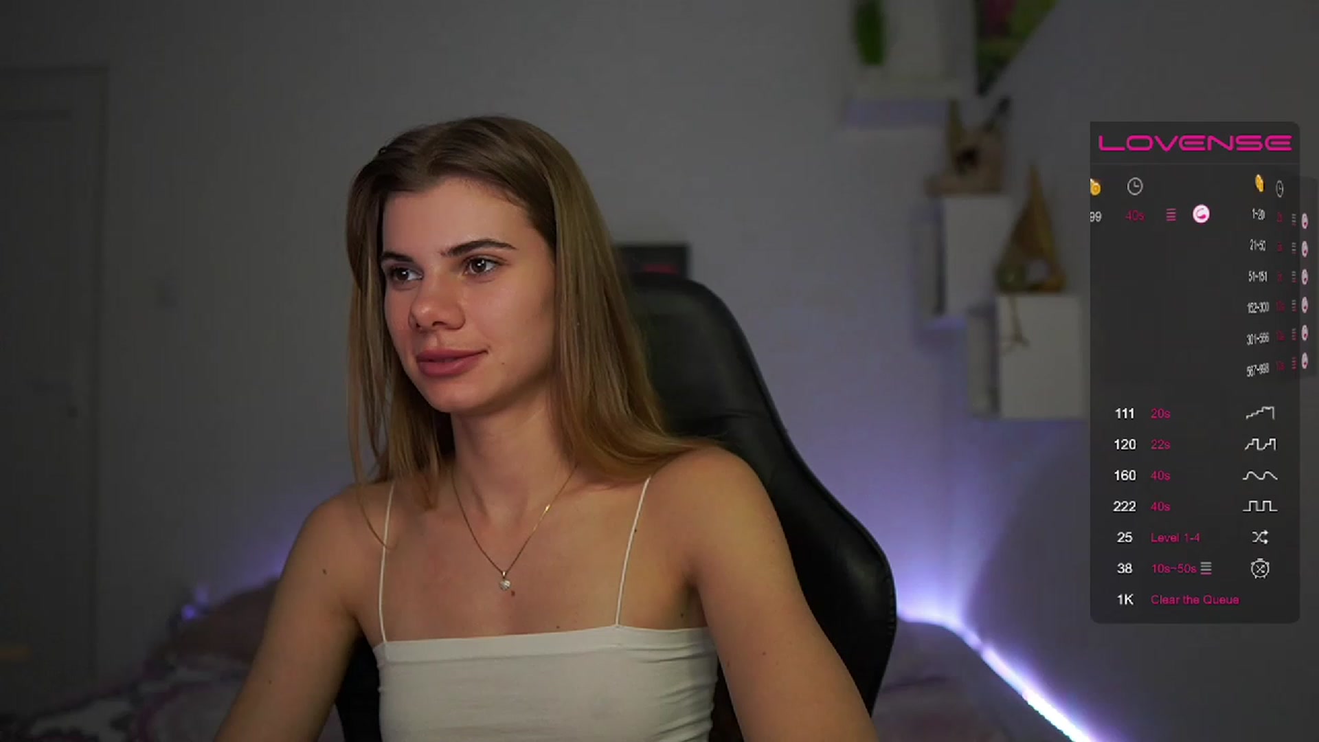 Gallery image thumbnail from RileyReid_18's myfreecams stream on, 02/26/2023, 17:12 image 16 of 20