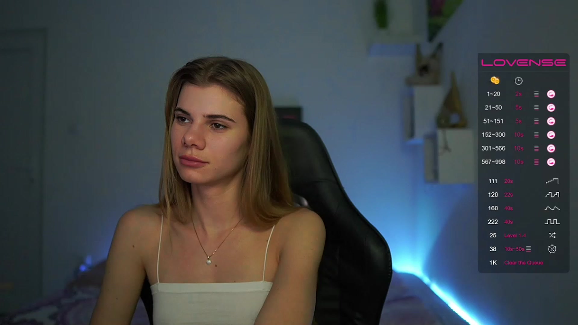 Gallery image thumbnail from RileyReid_18's myfreecams stream on, 02/26/2023, 17:12 image 18 of 20