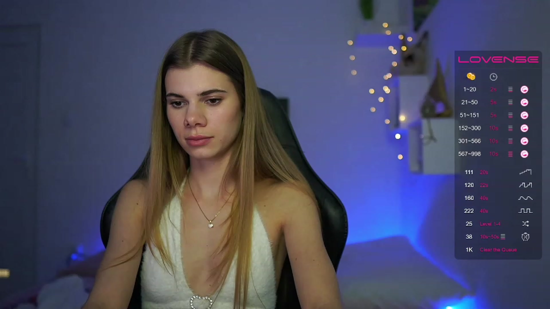 Gallery image thumbnail from RileyReid_18's myfreecams stream on, 02/27/2023, 21:32 image 20 of 20