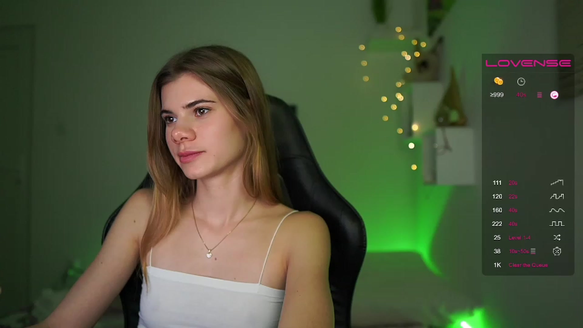 Gallery image thumbnail from RileyReid_18's myfreecams stream on, 03/03/2023, 16:37 image 4 of 20