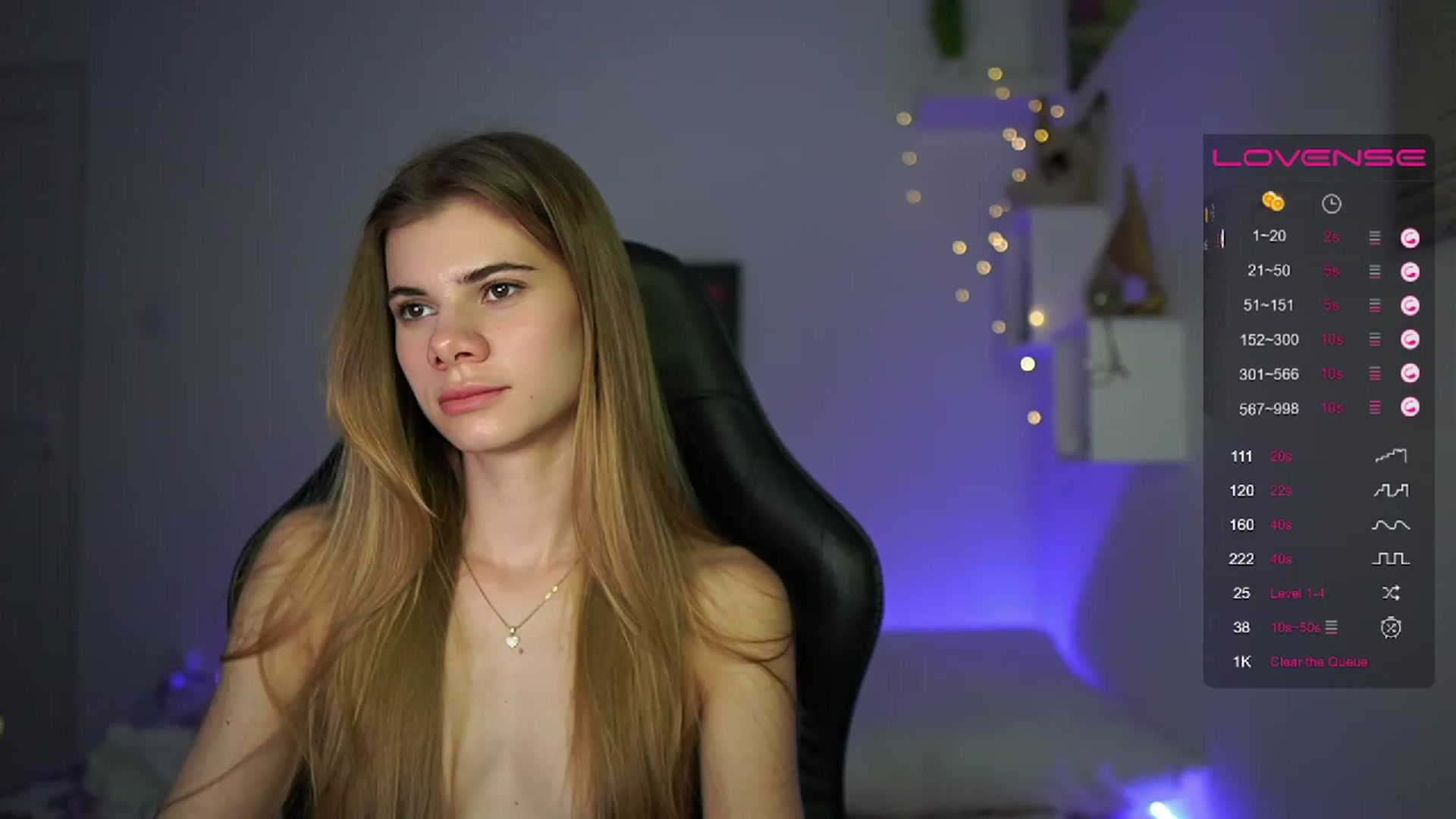 Gallery image thumbnail from RileyReid_18's myfreecams stream on, 03/03/2023, 16:37 image 17 of 20