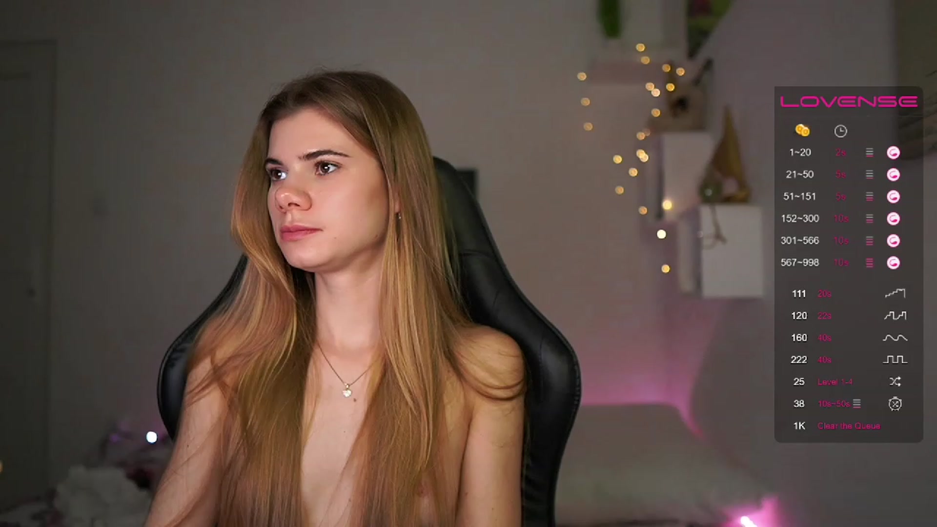 Gallery image thumbnail from RileyReid_18's myfreecams stream on, 03/03/2023, 16:37 image 16 of 20