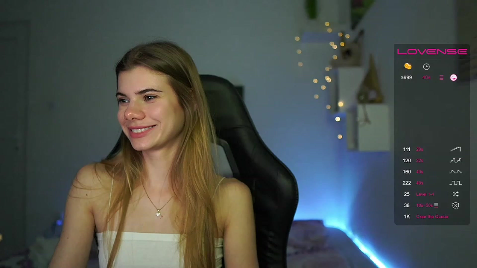 Gallery image thumbnail from RileyReid_18's myfreecams stream on, 03/03/2023, 17:15 image 8 of 20