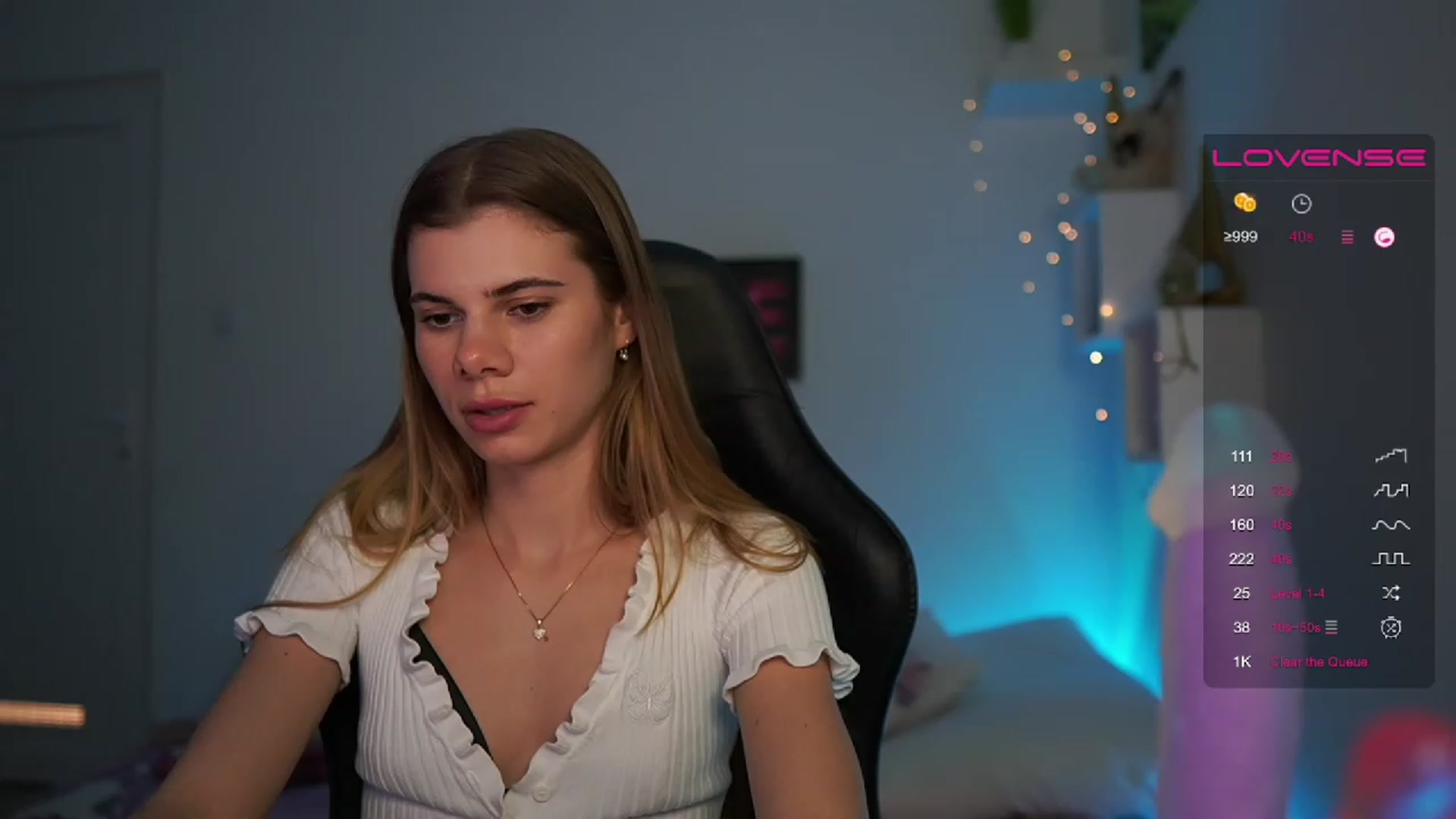 Gallery image thumbnail from RileyReid_18's myfreecams stream on, 03/04/2023, 19:11 image 2 of 20
