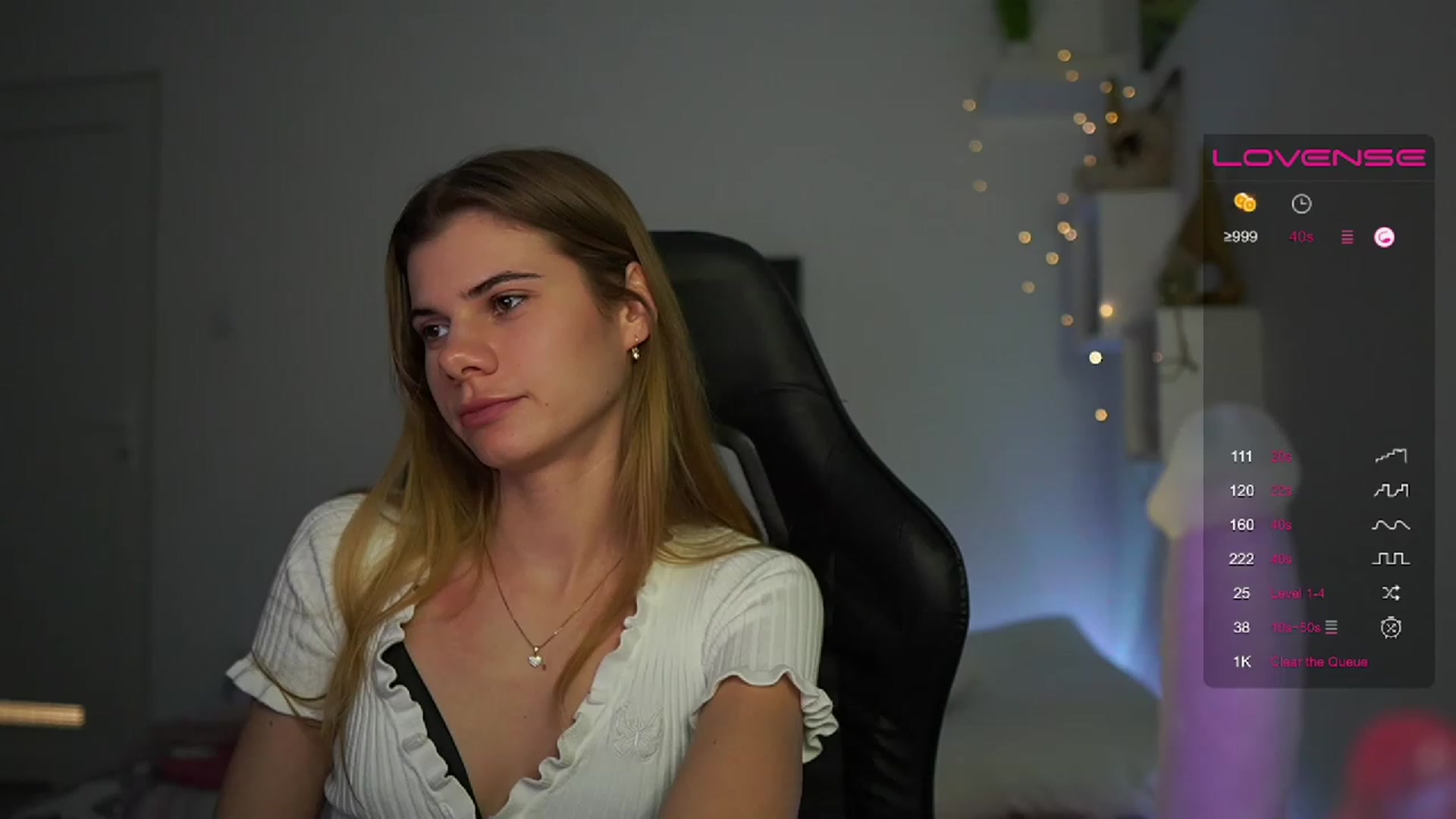 Gallery image thumbnail from RileyReid_18's myfreecams stream on, 03/04/2023, 19:11 image 18 of 20