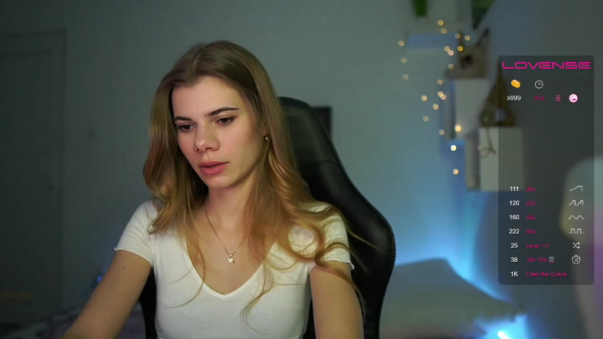 Gallery image thumbnail from RileyReid_18's myfreecams stream on, 03/05/2023, 14:58 image 20 of 20