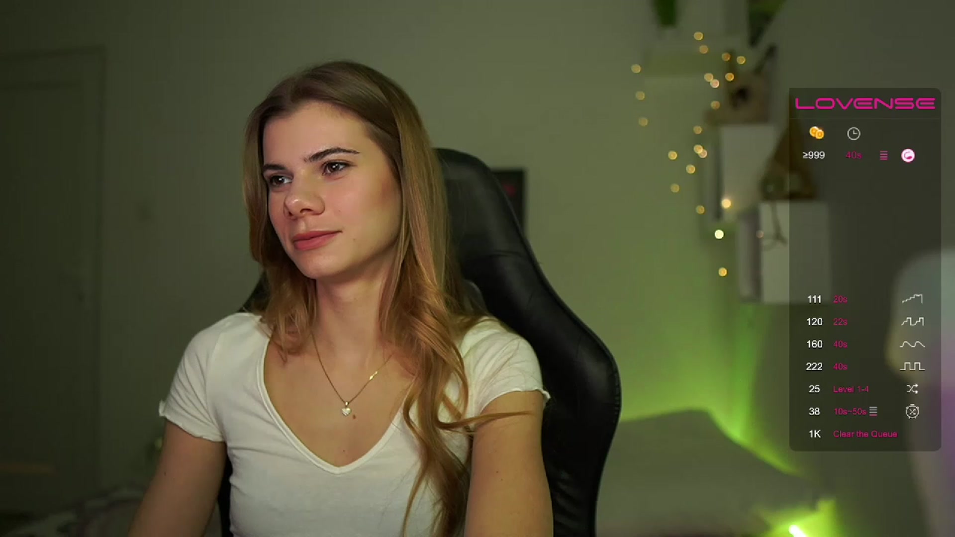 Gallery image thumbnail from RileyReid_18's myfreecams stream on, 03/05/2023, 15:26 image 9 of 20