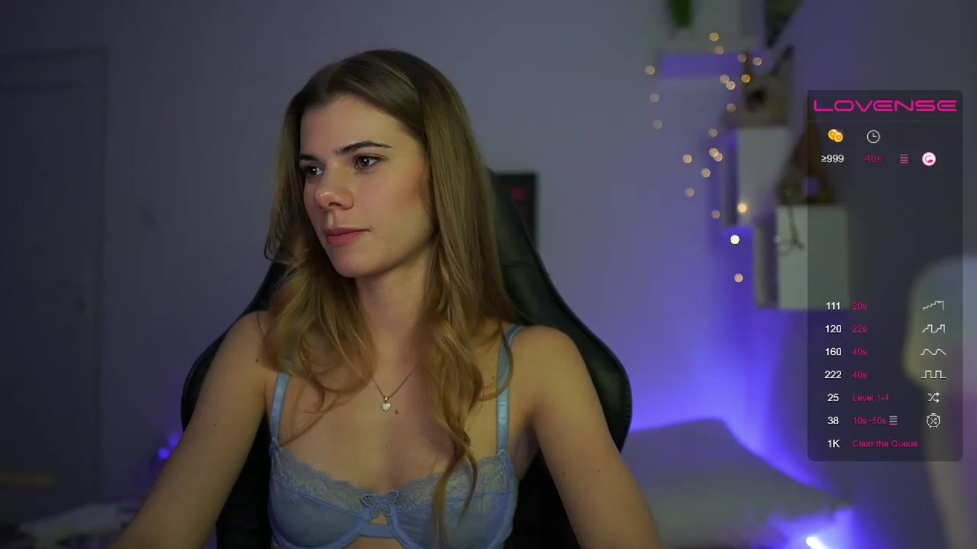 Gallery image thumbnail from RileyReid_18's myfreecams stream on, 03/05/2023, 16:04 image 2 of 20