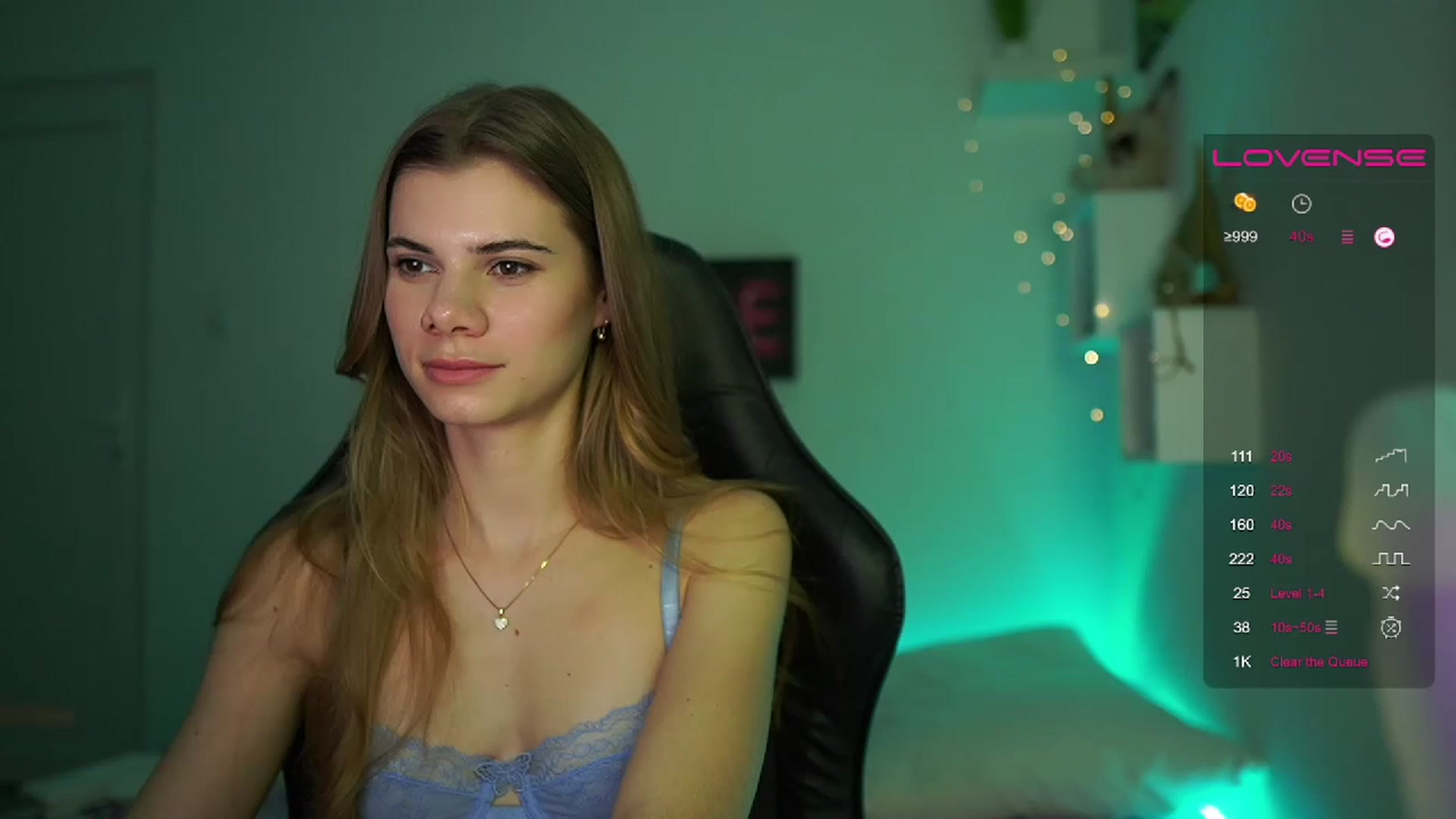 Gallery image thumbnail from RileyReid_18's myfreecams stream on, 03/05/2023, 16:45 image 18 of 20