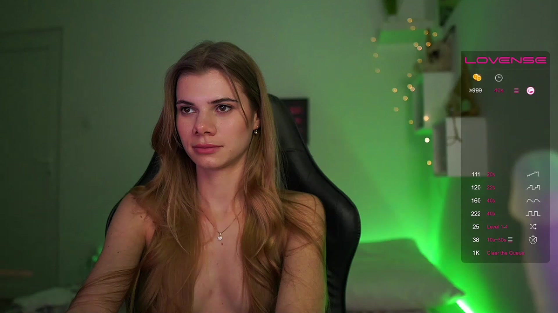 Gallery image thumbnail from RileyReid_18's myfreecams stream on, 03/05/2023, 19:10 image 7 of 20