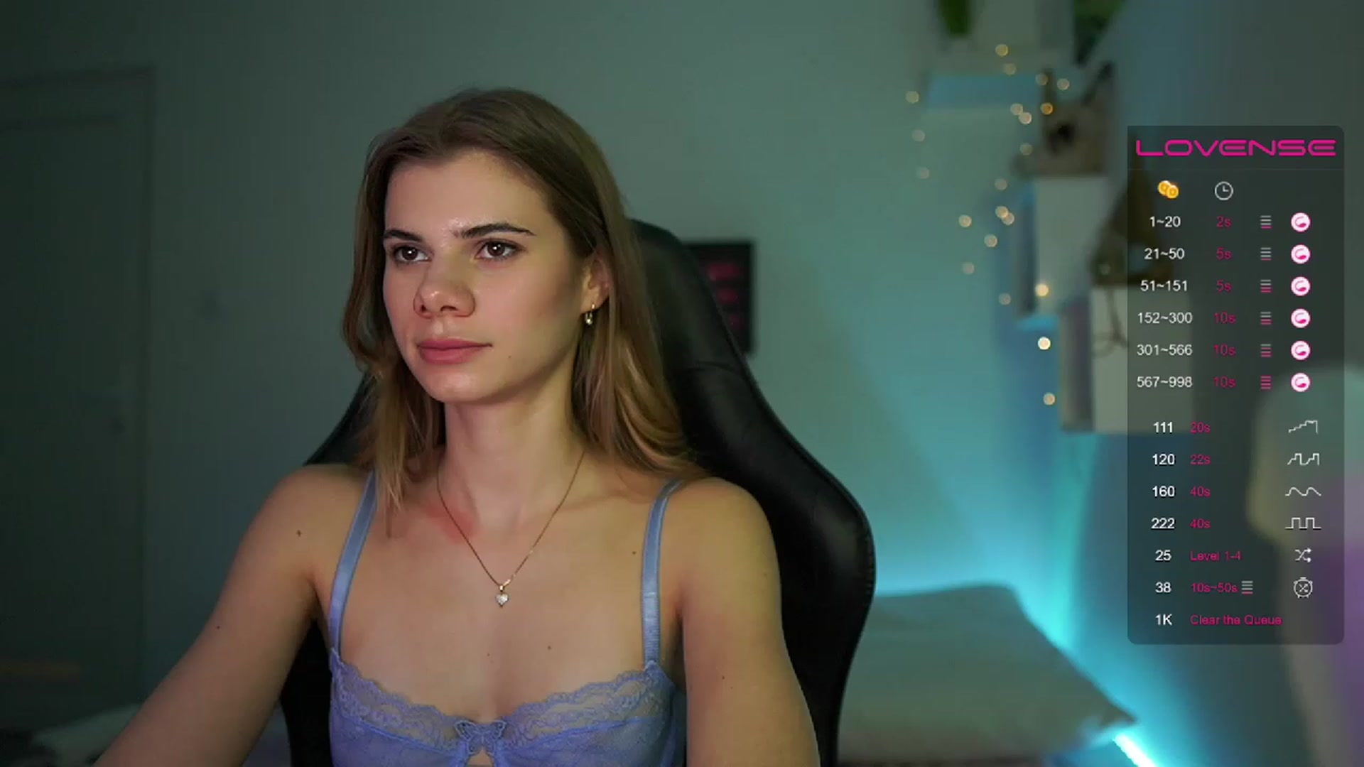 Gallery image thumbnail from RileyReid_18's myfreecams stream on, 03/05/2023, 19:10 image 2 of 20