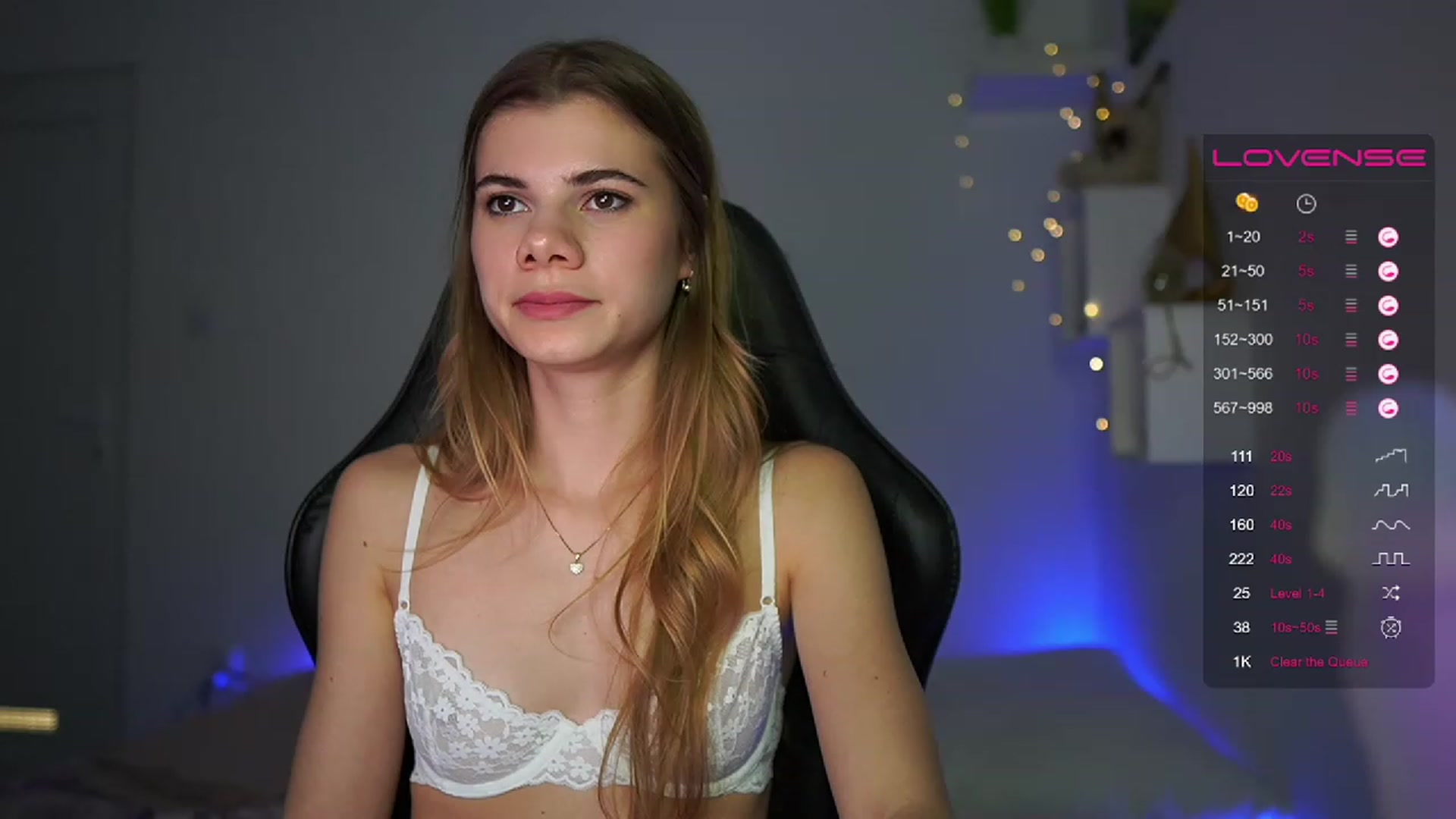 Gallery image thumbnail from RileyReid_18's myfreecams stream on, 03/06/2023, 21:05 image 12 of 20