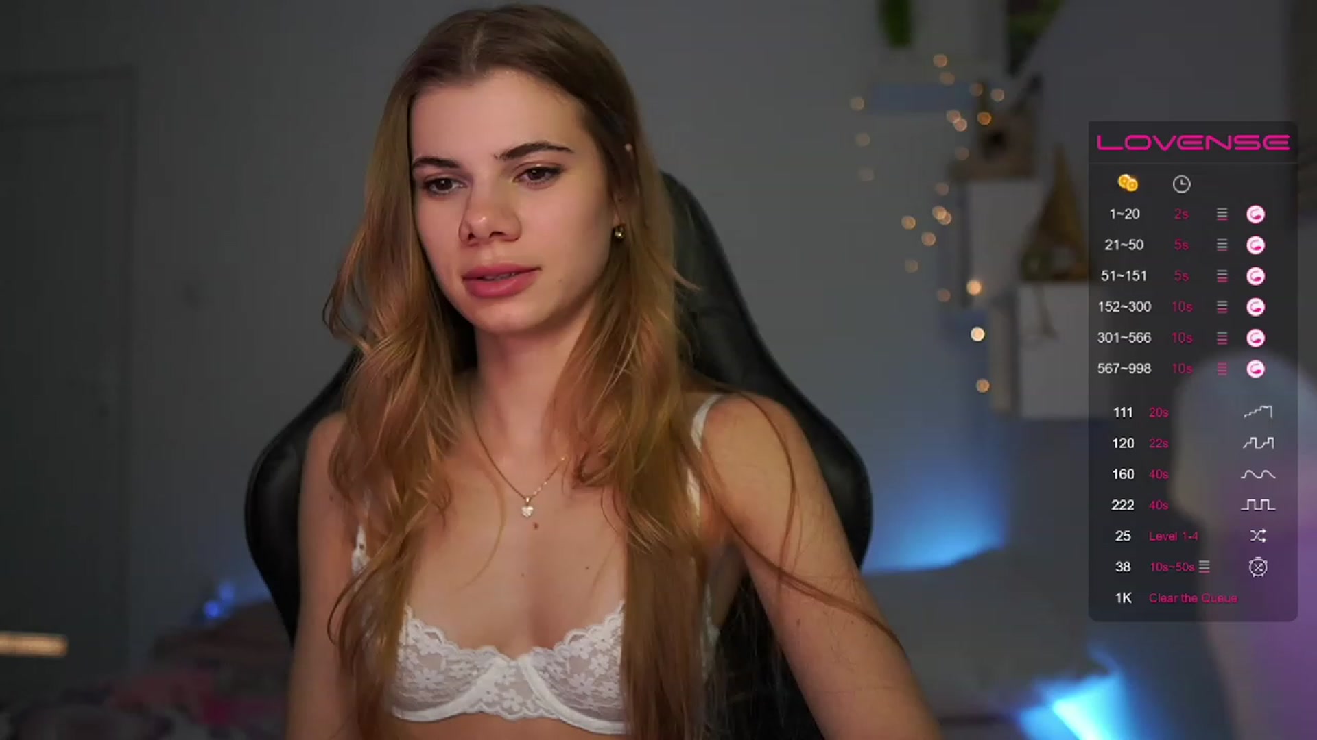 Gallery image thumbnail from RileyReid_18's myfreecams stream on, 03/06/2023, 22:48 image 5 of 20