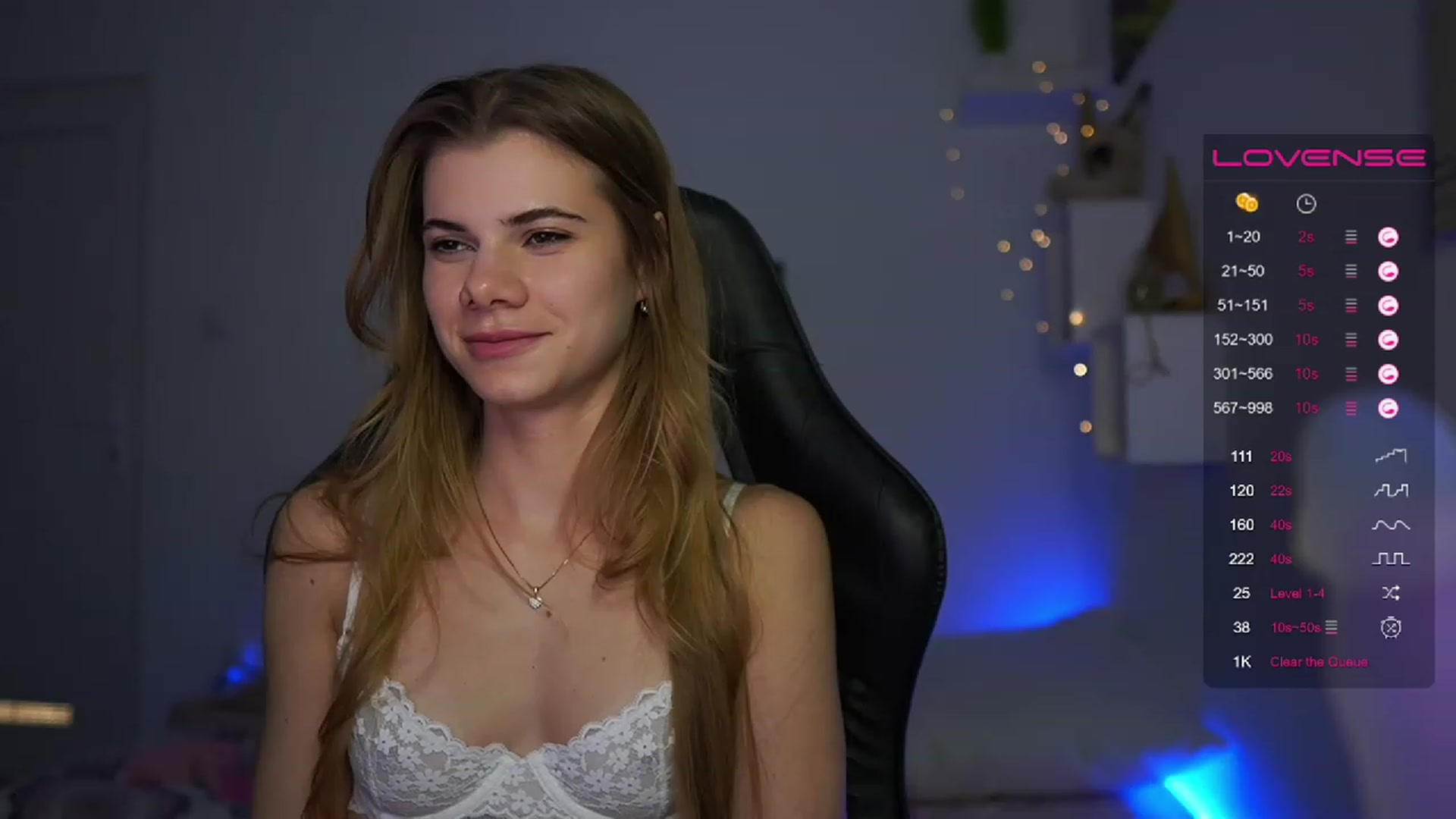 Gallery image thumbnail from RileyReid_18's myfreecams stream on, 03/06/2023, 22:48 image 8 of 20