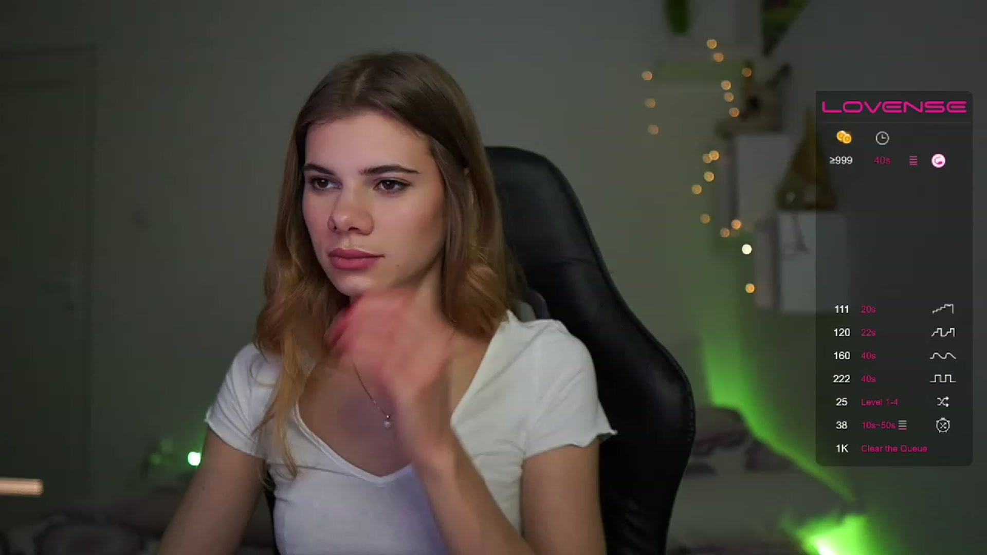 Gallery image thumbnail from RileyReid_18's myfreecams stream on, 03/09/2023, 14:27 image 5 of 20