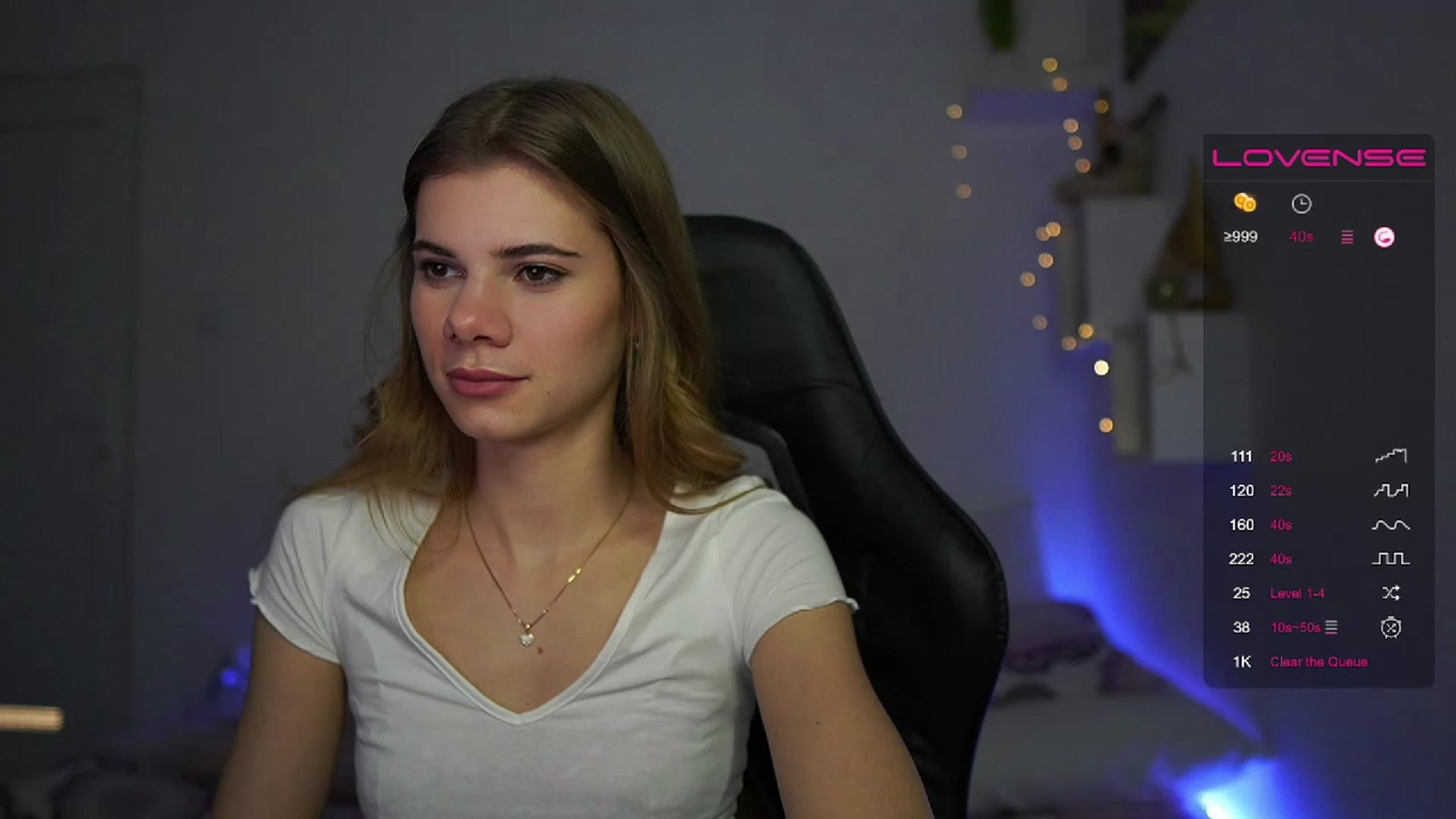 Gallery image thumbnail from RileyReid_18's myfreecams stream on, 03/09/2023, 14:27 image 7 of 20