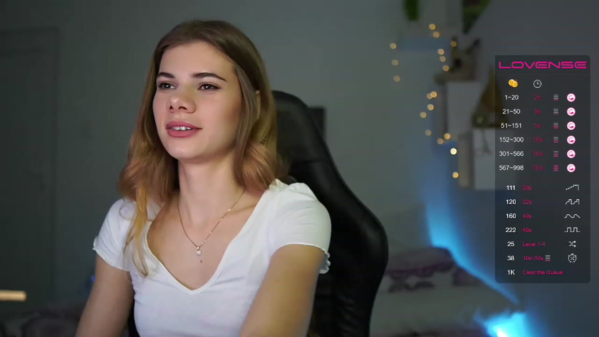 Gallery image thumbnail from RileyReid_18's myfreecams stream on, 03/09/2023, 14:27 image 4 of 20