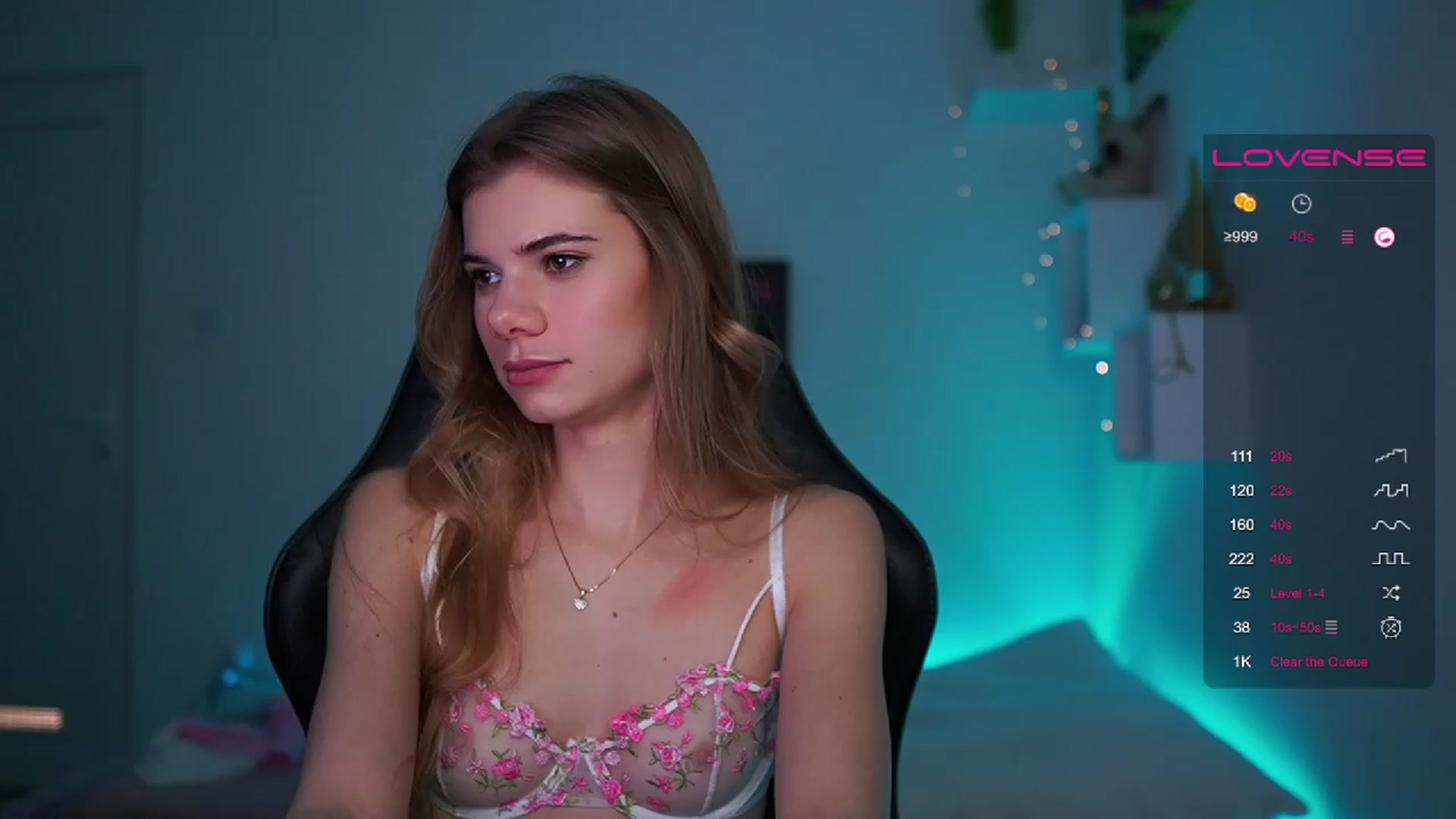 Gallery image thumbnail from RileyReid_18's myfreecams stream on, 03/09/2023, 15:54 image 2 of 20