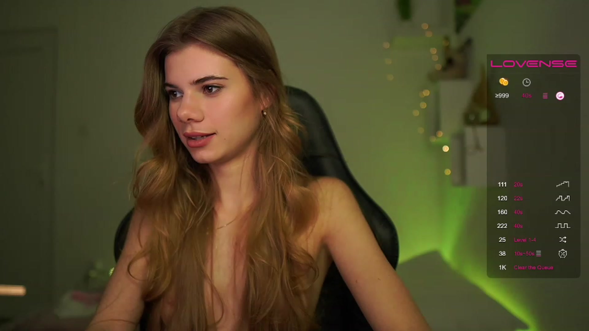 Gallery image thumbnail from RileyReid_18's myfreecams stream on, 03/09/2023, 15:54 image 16 of 20