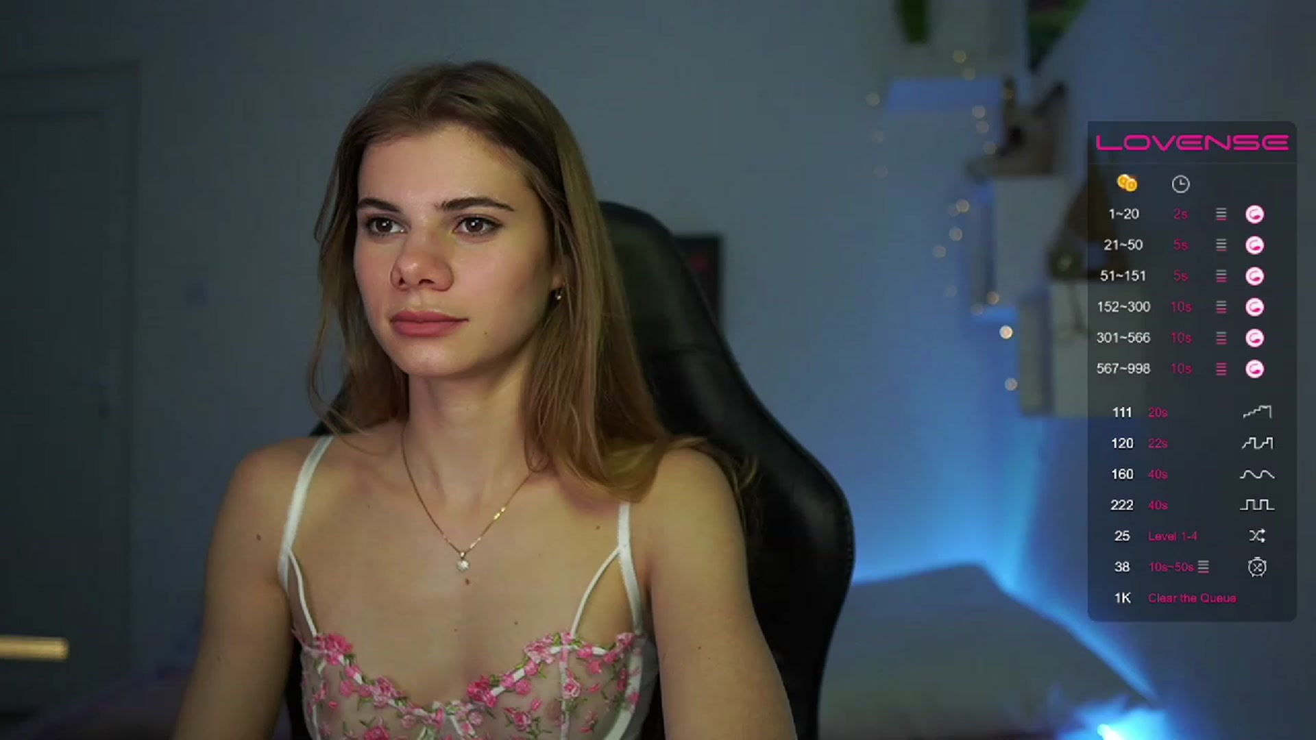 Gallery image thumbnail from RileyReid_18's myfreecams stream on, 03/09/2023, 18:23 image 7 of 20