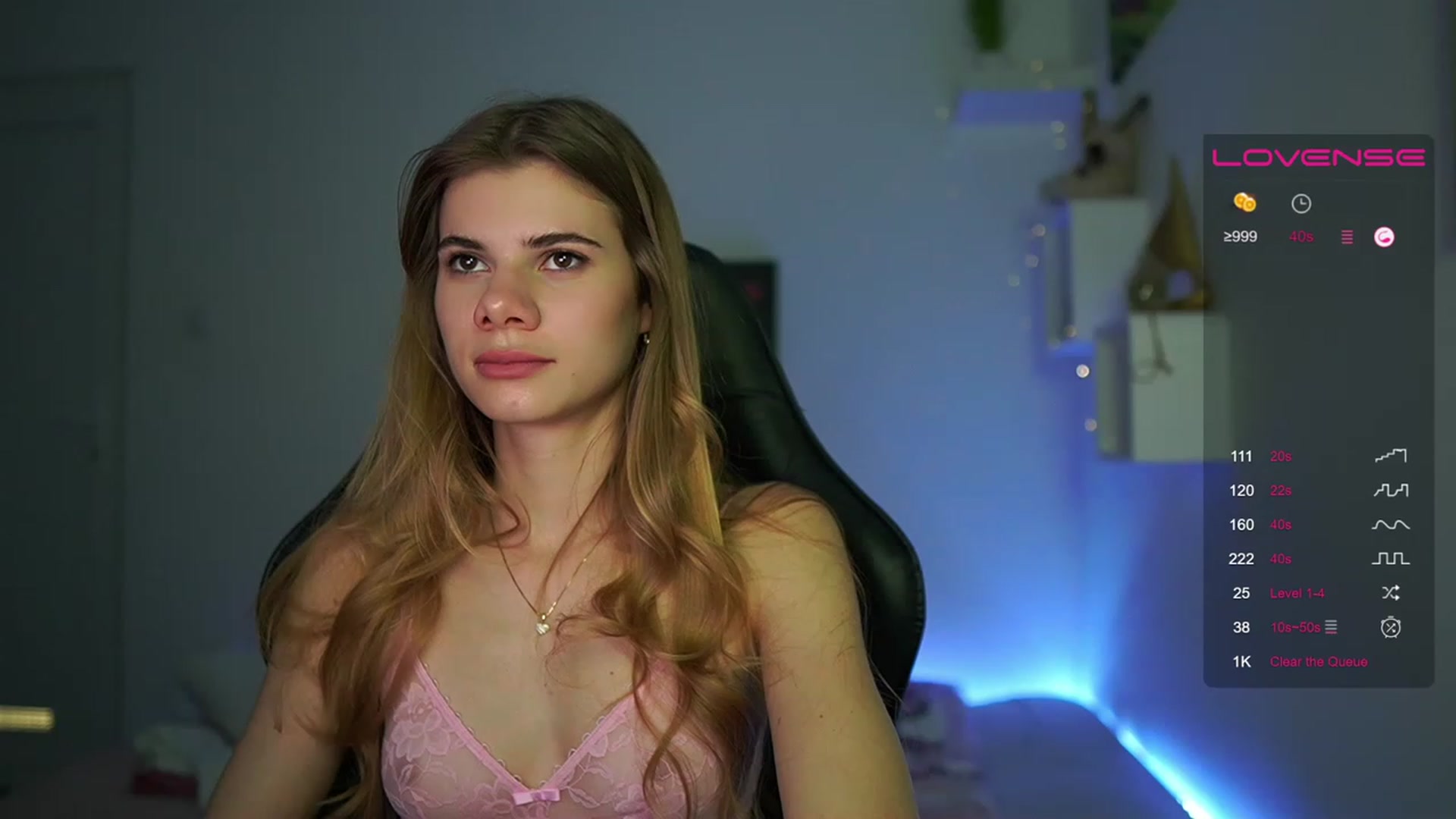 Gallery image thumbnail from RileyReid_18's myfreecams stream on, 03/11/2023, 17:30 image 12 of 20