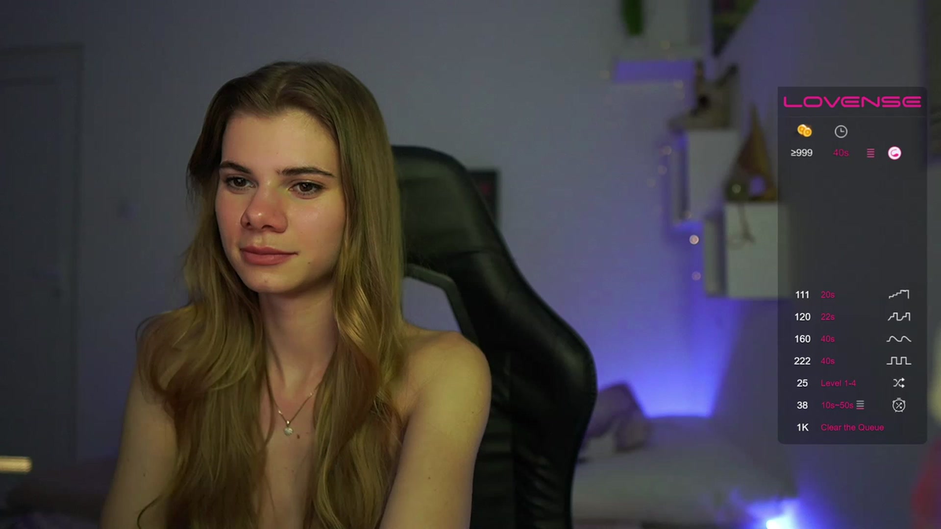 Gallery image thumbnail from RileyReid_18's myfreecams stream on, 03/13/2023, 19:10 image 13 of 20