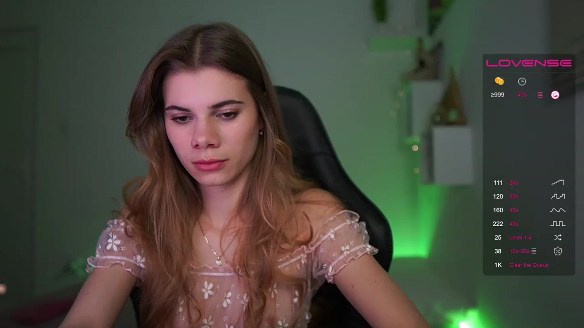 Gallery image thumbnail from RileyReid_18's myfreecams stream on, 03/14/2023, 14:54 image 15 of 20