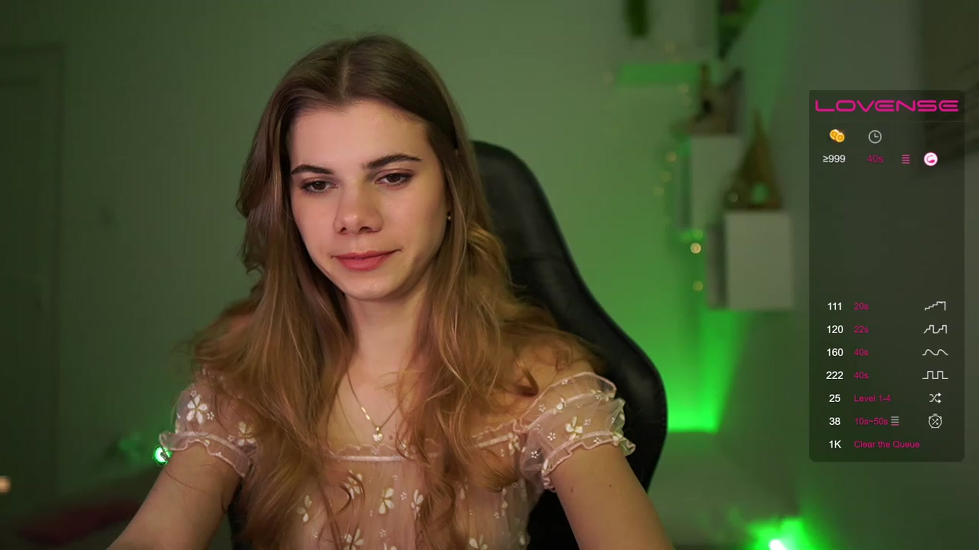 Gallery image thumbnail from RileyReid_18's myfreecams stream on, 03/14/2023, 14:54 image 8 of 20