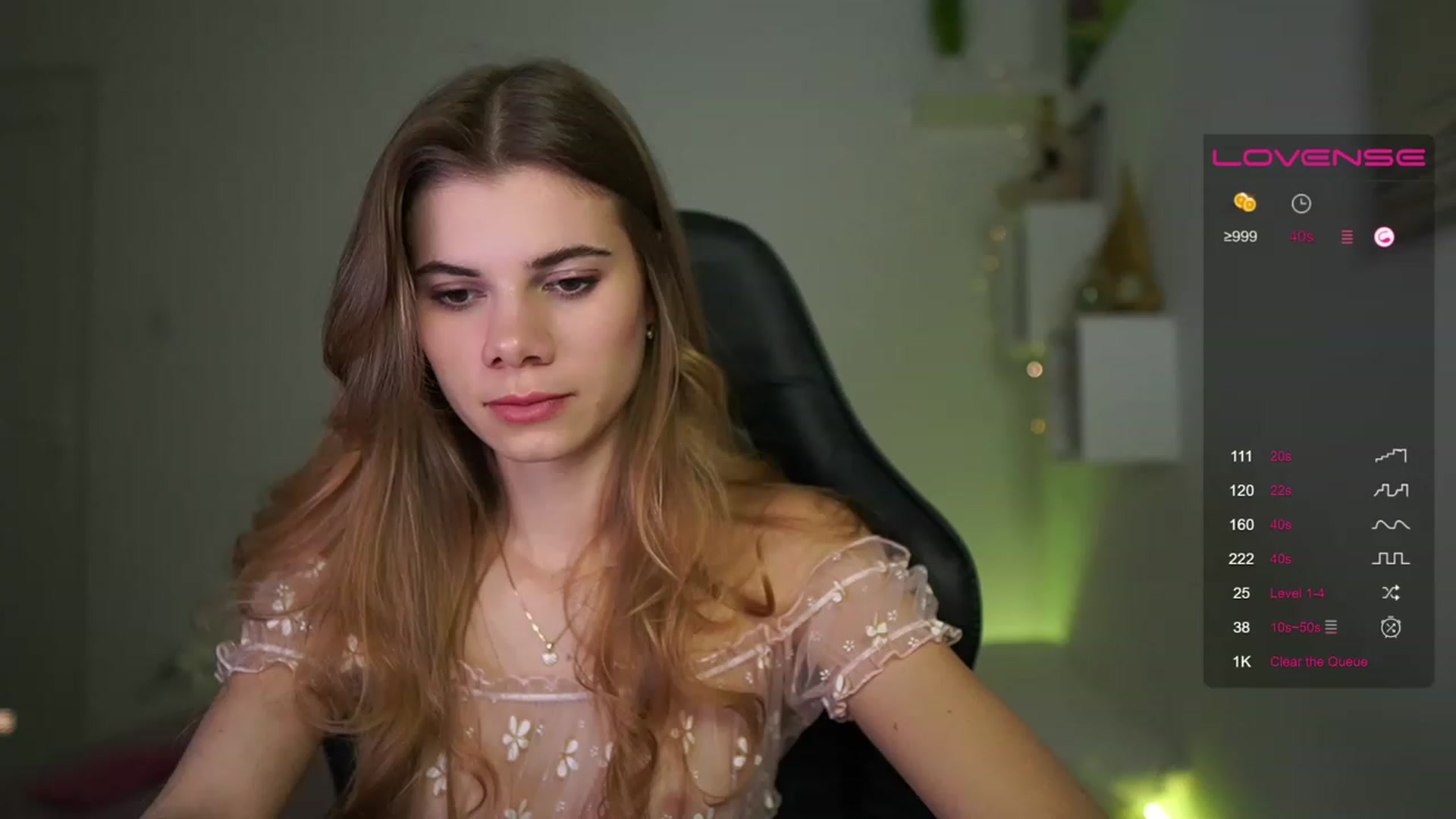 Gallery image thumbnail from RileyReid_18's myfreecams stream on, 03/14/2023, 14:54 image 12 of 20