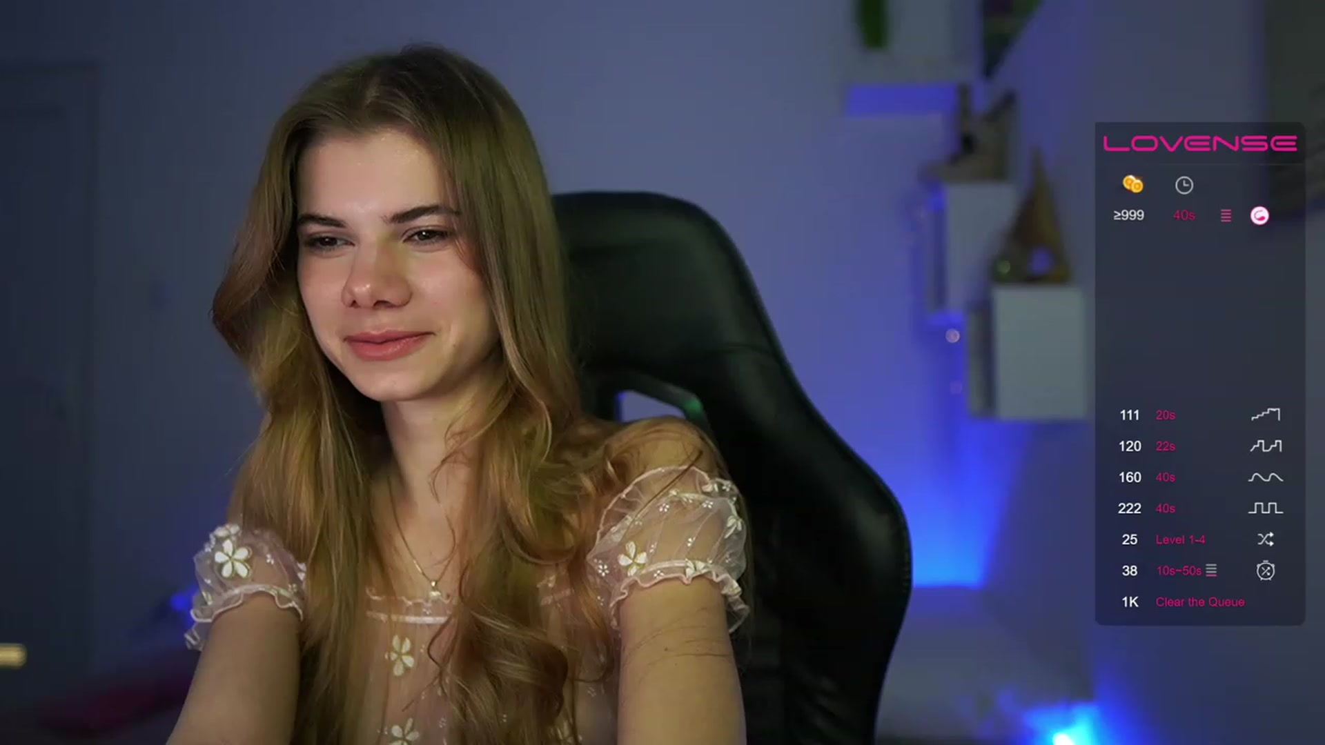 Gallery image thumbnail from RileyReid_18's myfreecams stream on, 03/14/2023, 16:34 image 16 of 20