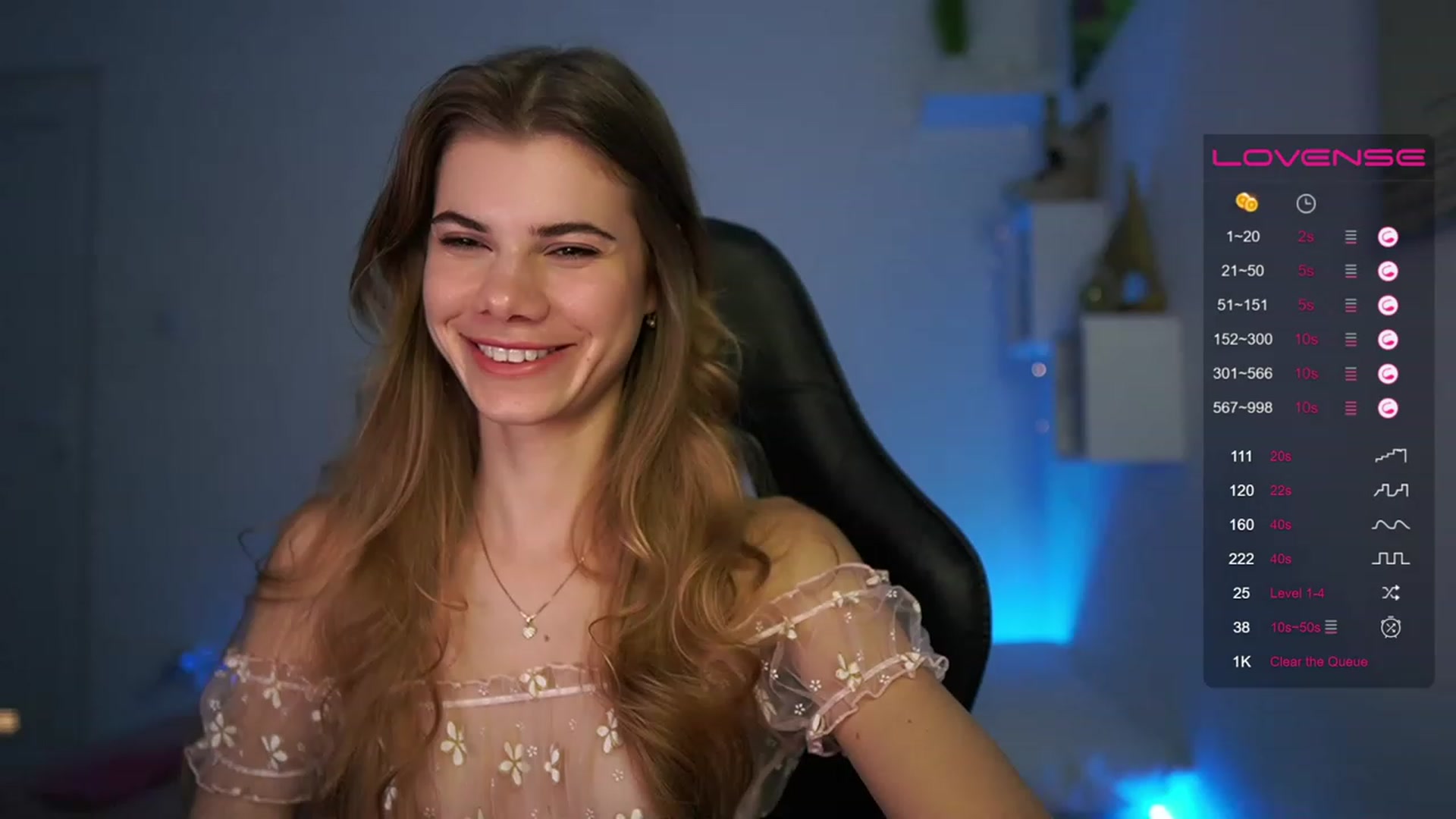 Gallery image thumbnail from RileyReid_18's myfreecams stream on, 03/14/2023, 16:34 image 5 of 20