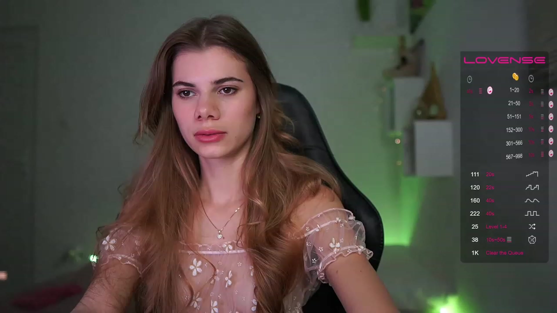 Gallery image thumbnail from RileyReid_18's myfreecams stream on, 03/14/2023, 16:34 image 4 of 20