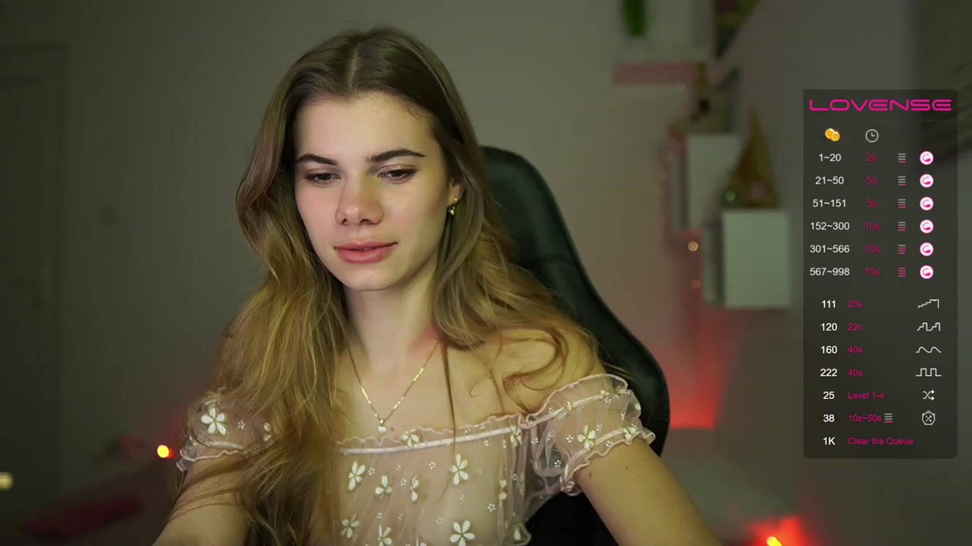 Gallery image thumbnail from RileyReid_18's myfreecams stream on, 03/14/2023, 16:34 image 9 of 20