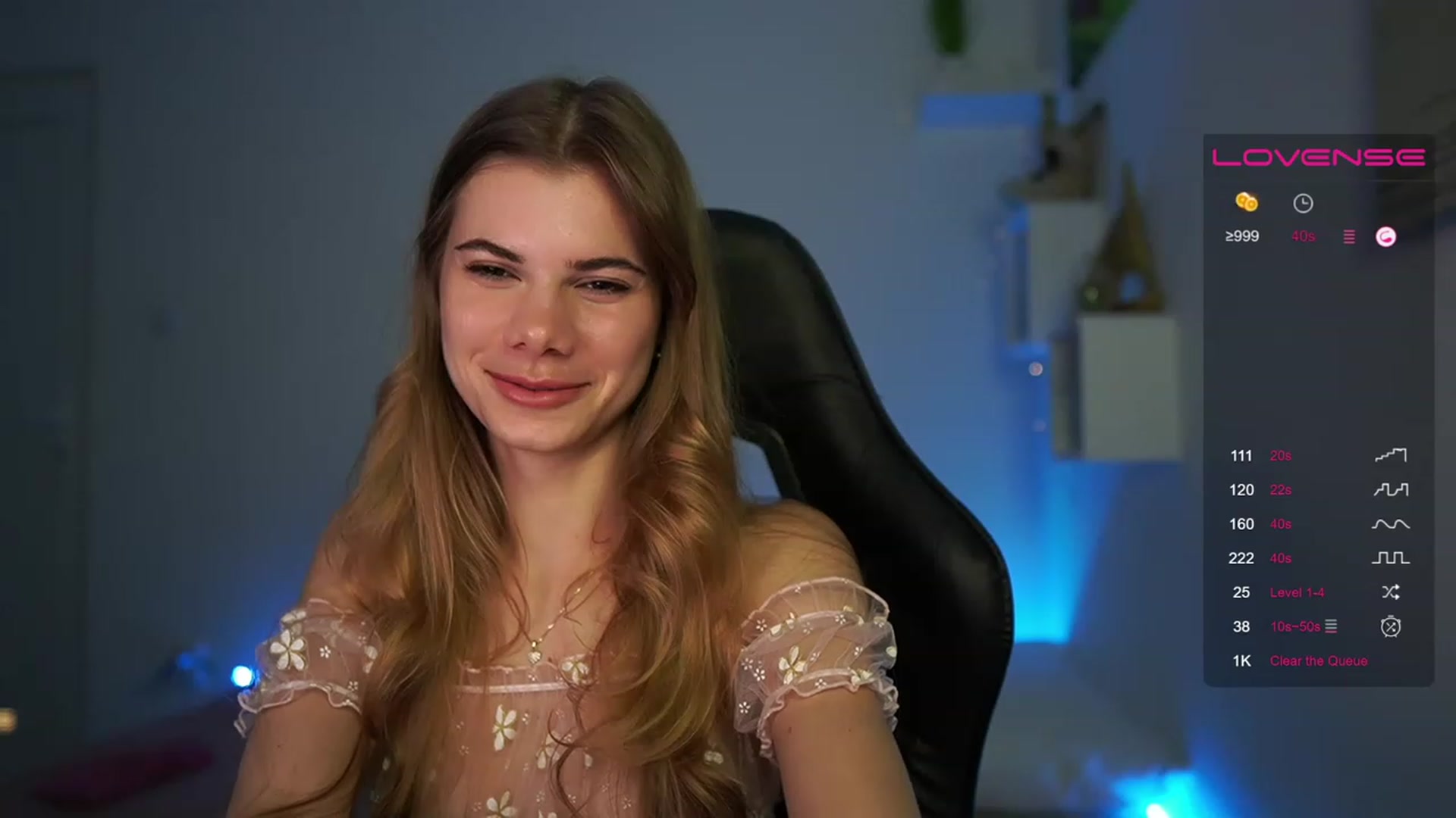 Gallery image thumbnail from RileyReid_18's myfreecams stream on, 03/14/2023, 16:34 image 13 of 20