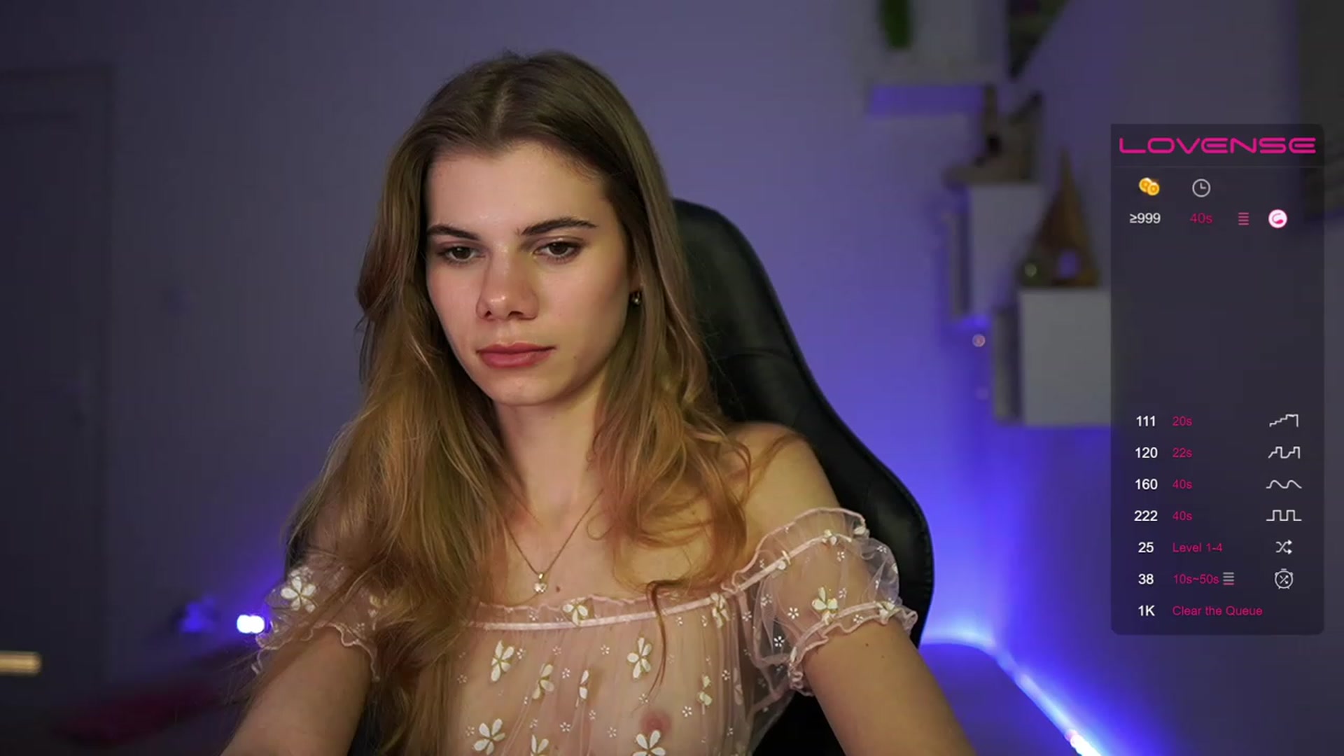 Gallery image thumbnail from RileyReid_18's myfreecams stream on, 03/14/2023, 19:22 image 17 of 20