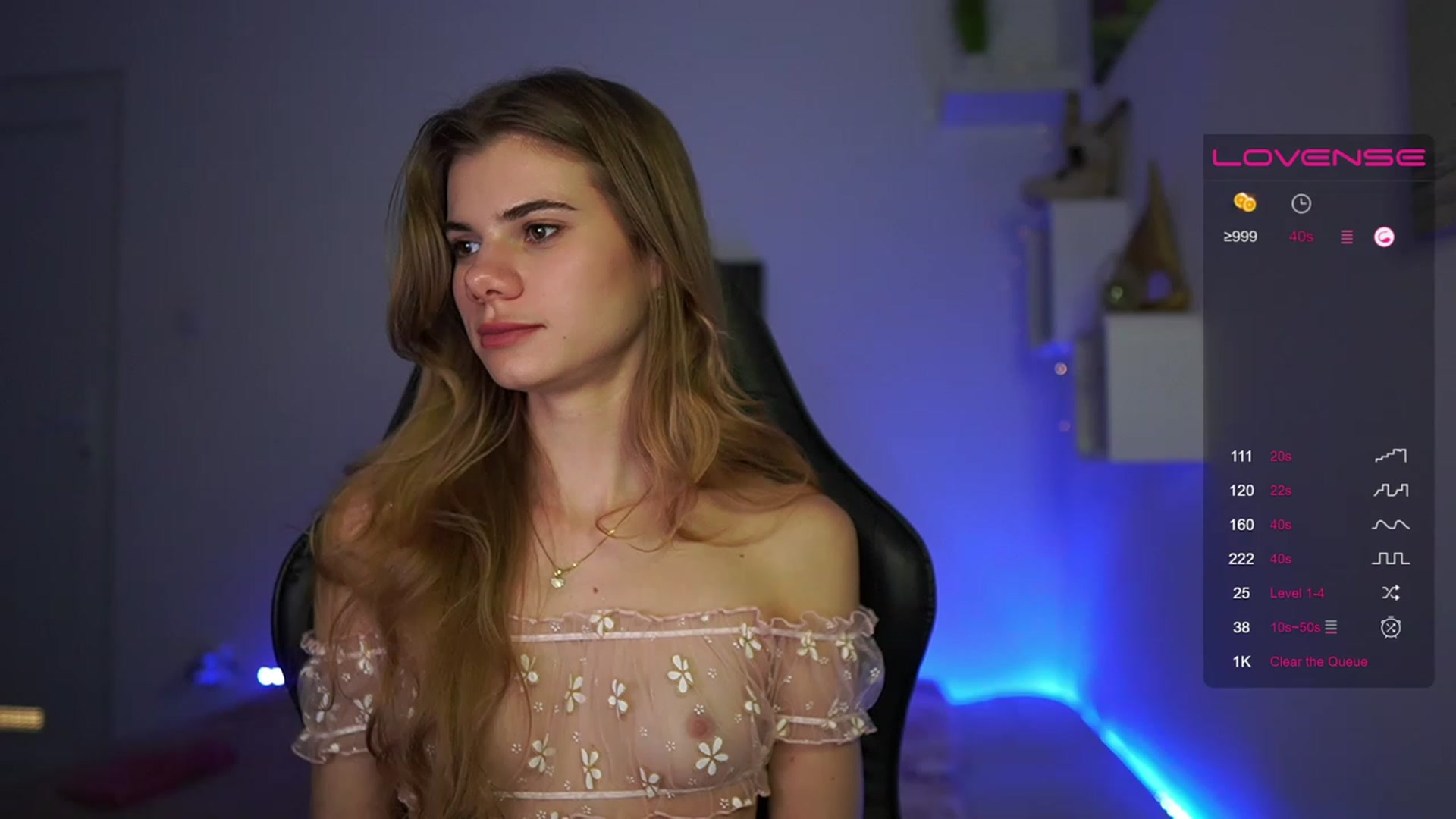 Gallery image thumbnail from RileyReid_18's myfreecams stream on, 03/14/2023, 19:22 image 11 of 20