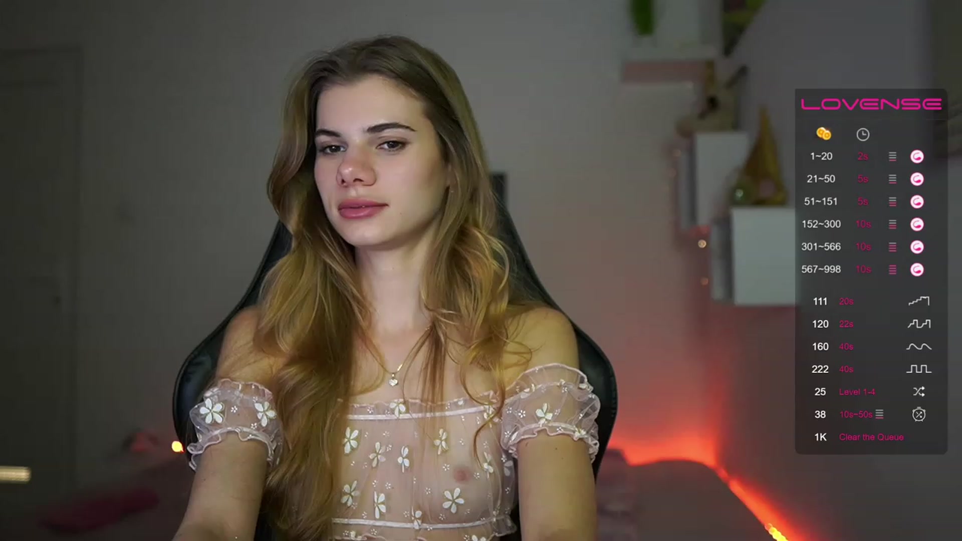 Gallery image thumbnail from RileyReid_18's myfreecams stream on, 03/14/2023, 19:22 image 2 of 20